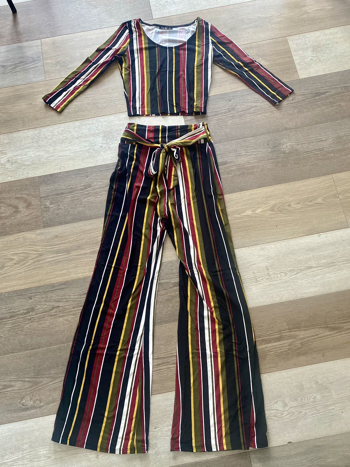 Other 2 PCS MULTI STRIPE CROP TOP HIGH RISE PANT SET SIZE M Size 26" / US 2 / IT 38 - 4 Thumbnail