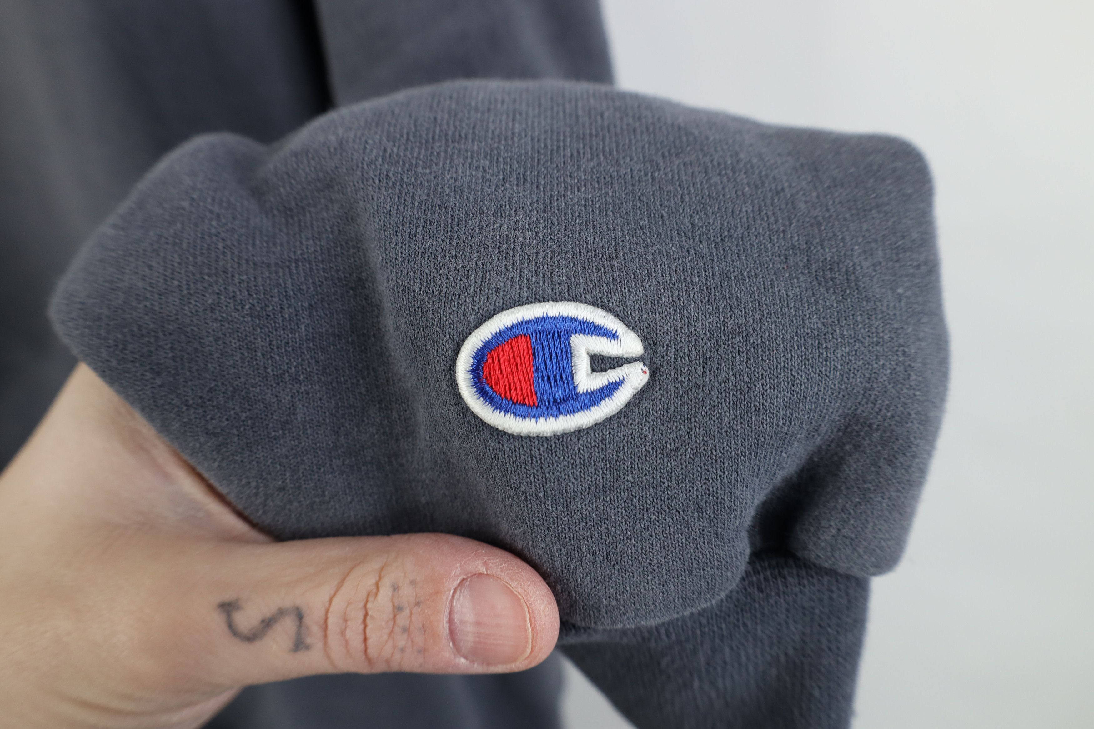 Champion Vintage 90s Champion Crewneck Sweatshirt Steel Blue Size US L / EU 52-54 / 3 - 4 Thumbnail