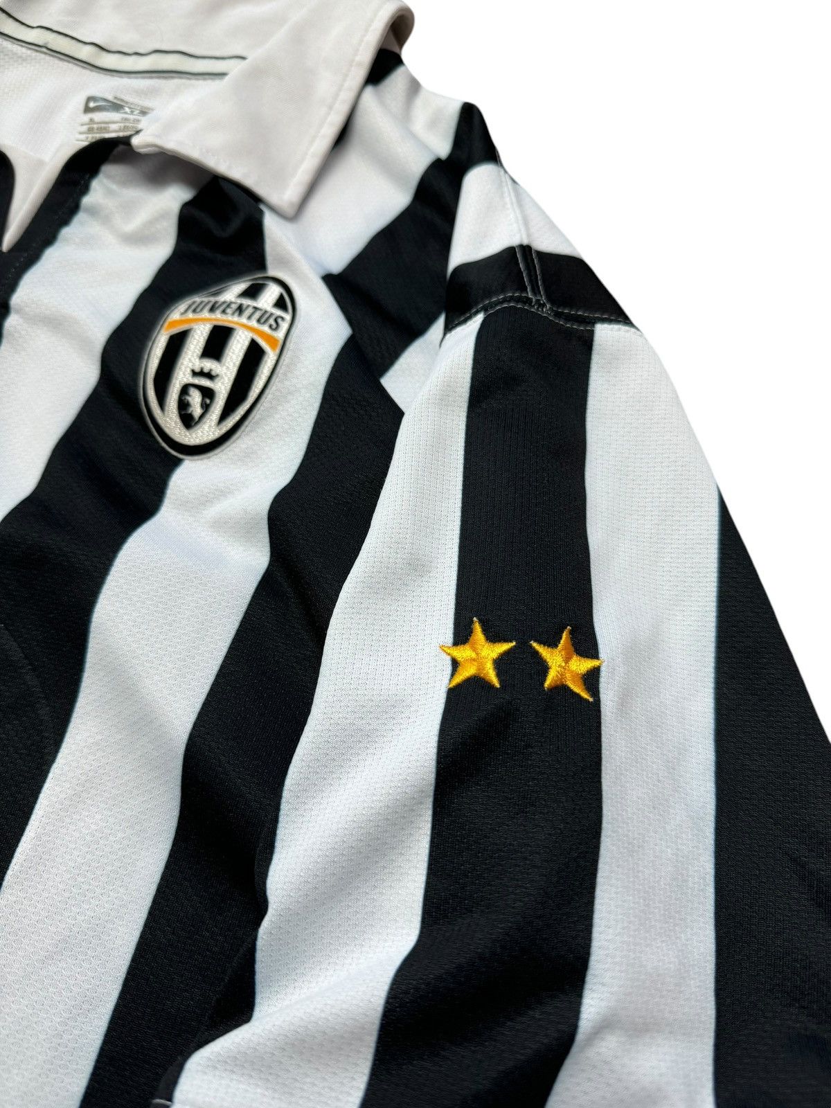 Nike Juventus 2010/2011 home t shirt Nike Męska Football Jersey Size XL Size US XL / EU 56 / 4 - 6 Thumbnail