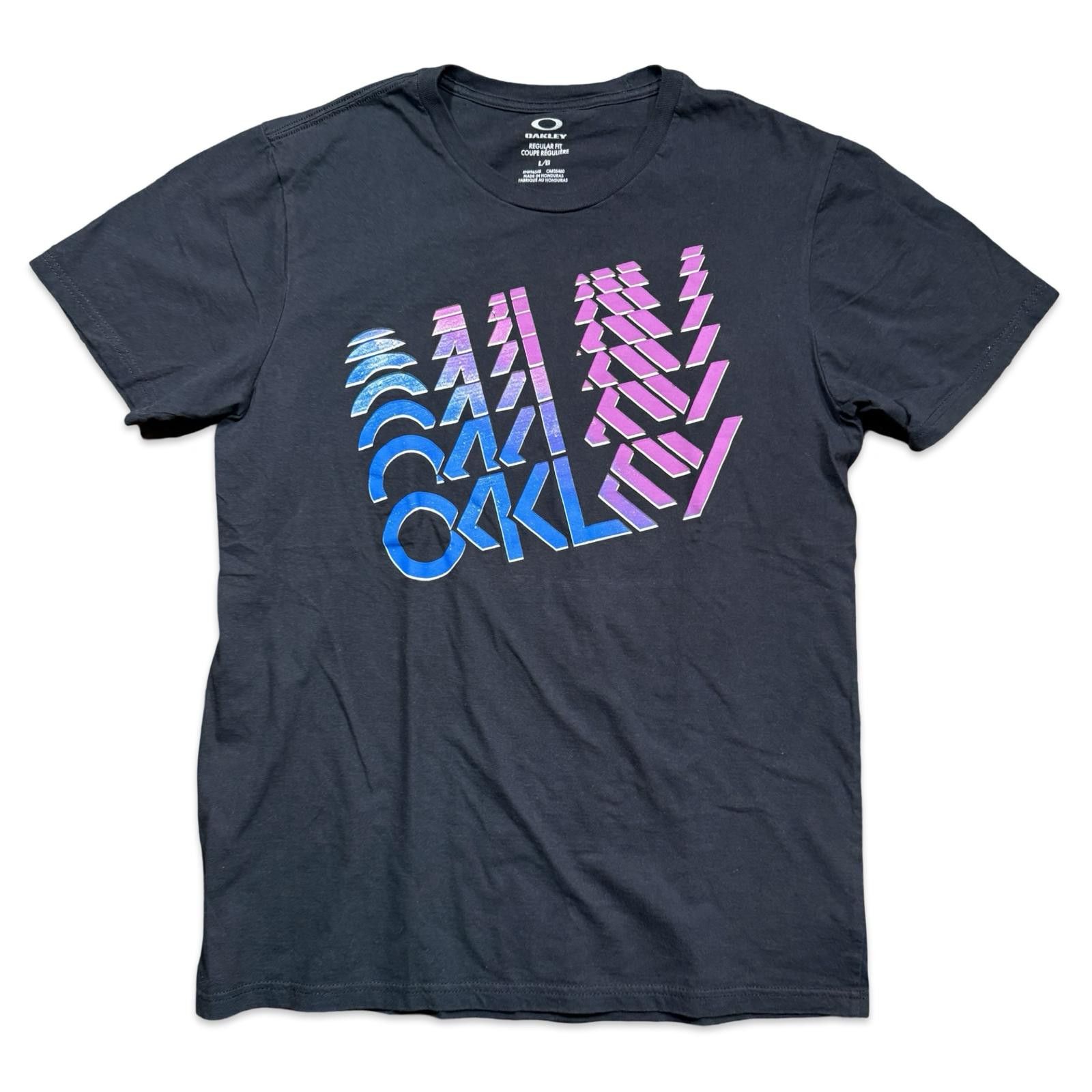 Oakley Oakley Colorful Y2K Repeating Graphic Tee Size US L / EU 52-54 / 3 - 1 Thumbnail
