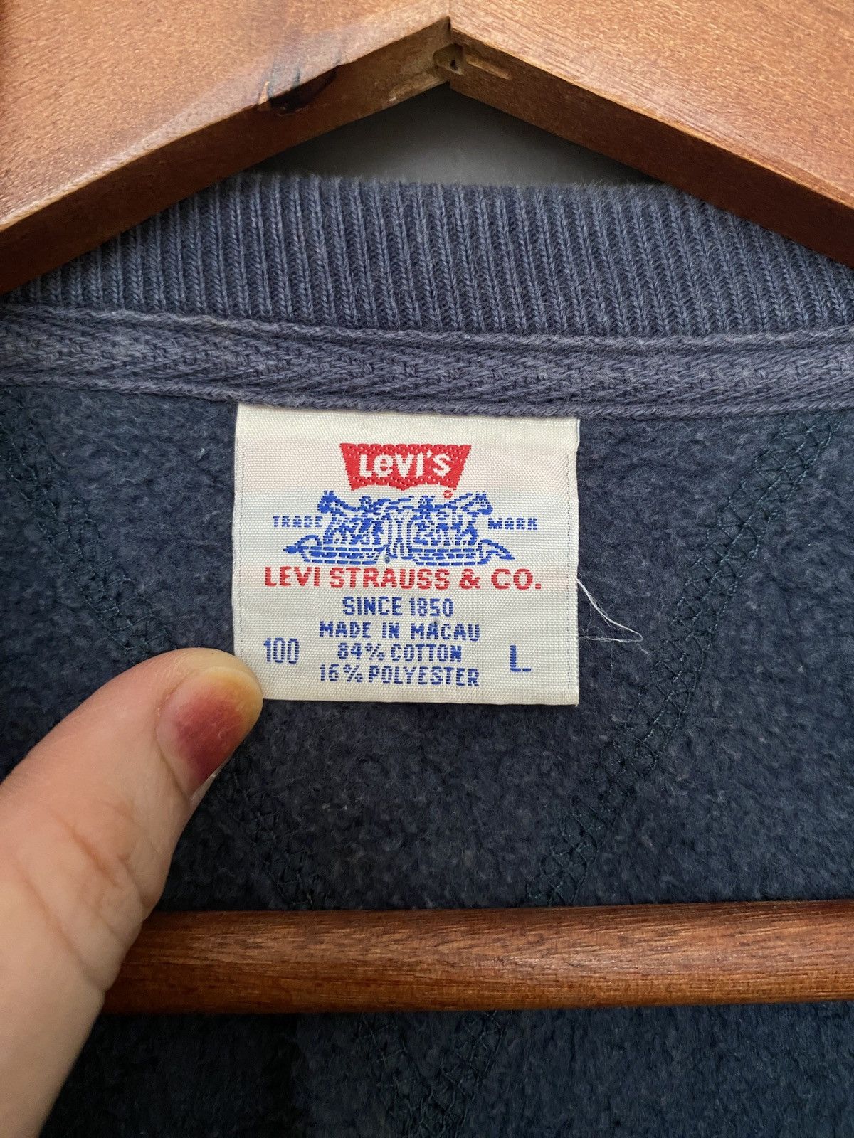 Japanese Brand × Levi's × Vintage Vintage Japanese Brand Levis Sweatshirts 1990s Size US L / EU 52-54 / 3 - 5 Thumbnail