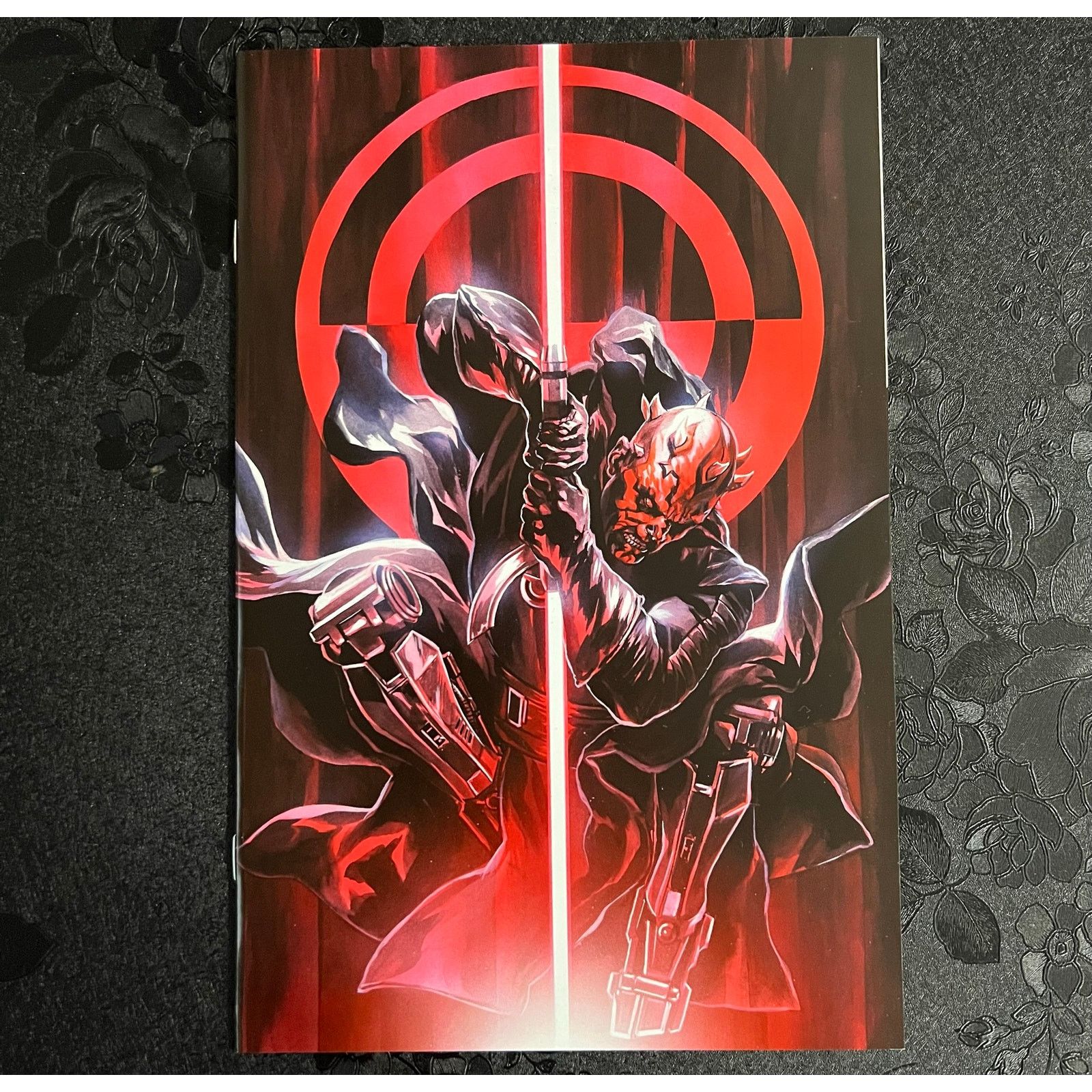 Marvel Comics Star Wars Darth Maul # 1 Black White Red 2024 Marvel Comics Size ONE SIZE - 1 Thumbnail