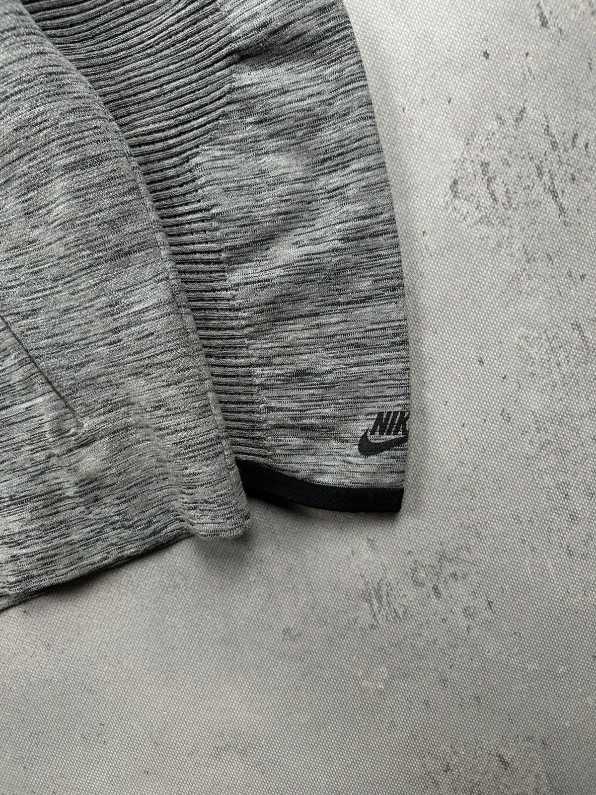 Nike Nike Tech Knit Bomber Jacket Grey Heather Y2K Archive Size L Size US L / EU 52-54 / 3 - 6 Thumbnail