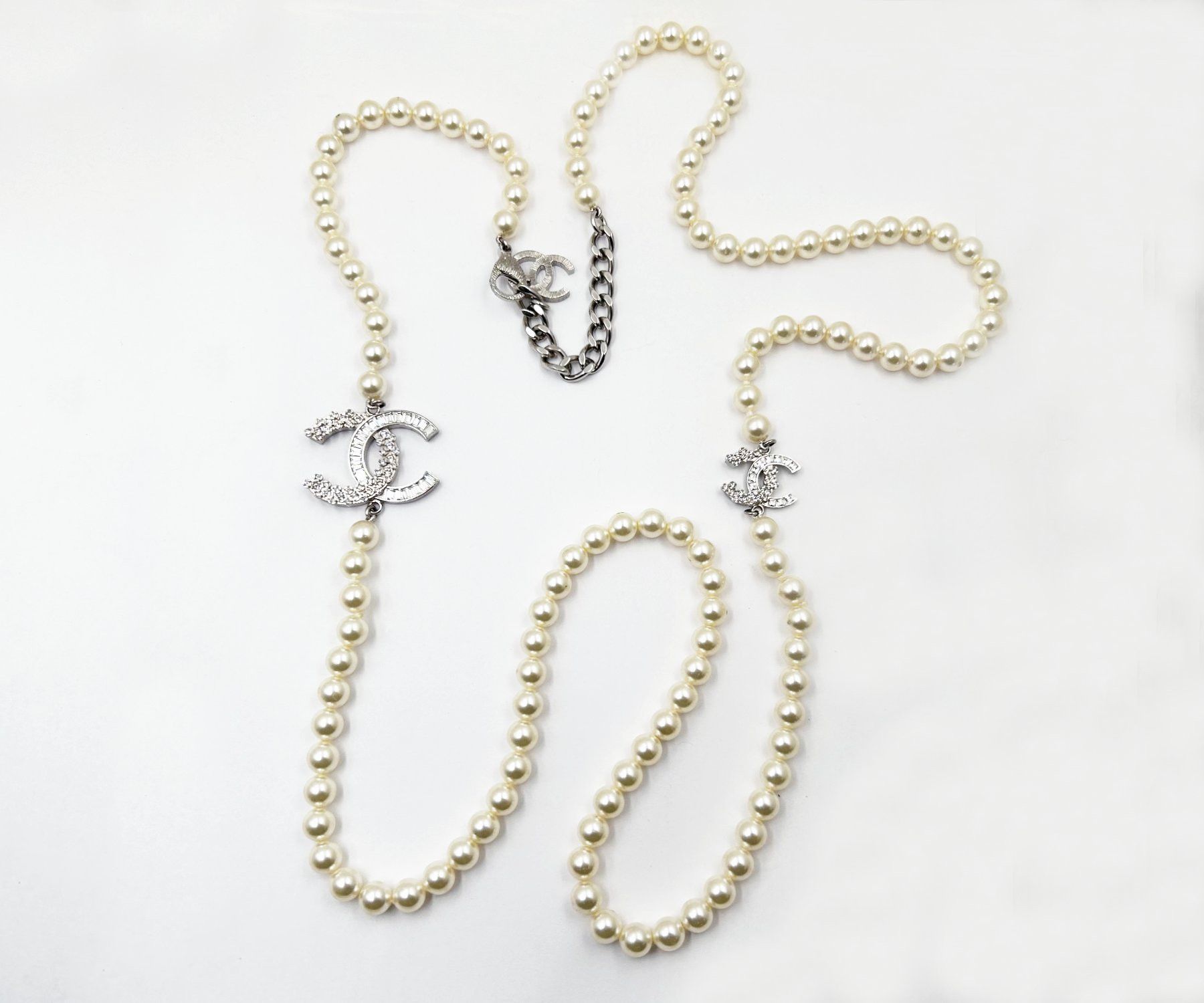 Chanel Chanel Gold CC Scatter Pearl Necklace 100 Year Anniversary Size ONE SIZE - 1 Thumbnail