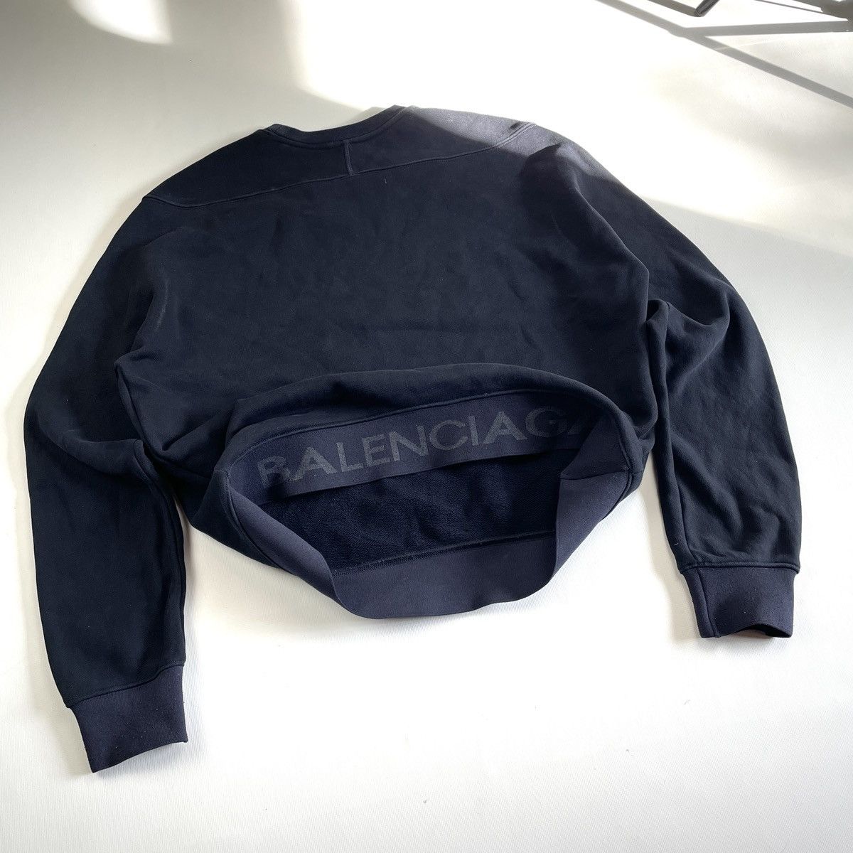 Balenciaga Balenciaga Paris Down Side Logo Crewneck Size US M / EU 48-50 / 2 - 1 Thumbnail
