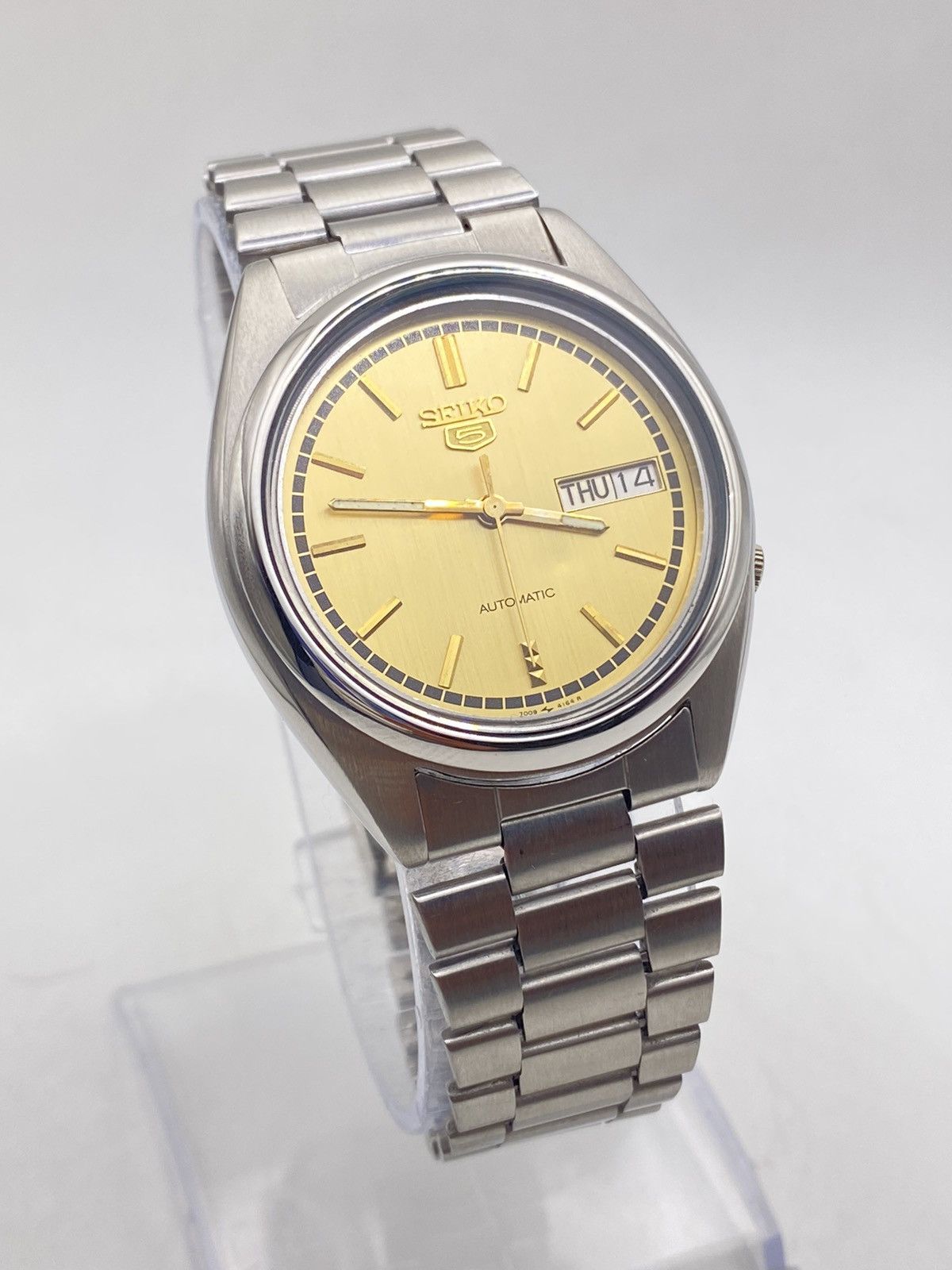 Jewelry Seiko 5 Automatic 7009 Men’s Vintage Watch Size 36 - 2 Thumbnail