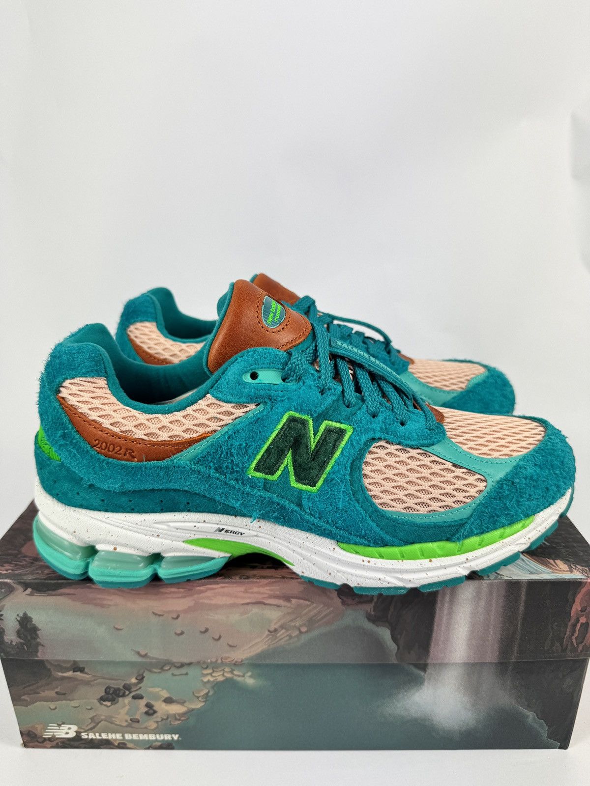 New Balance NEW BALANCE 2002R x SALEHE BEMBURY WATER BE THE GUIDE Size US 7.5 / EU 40-41 - 2 Thumbnail