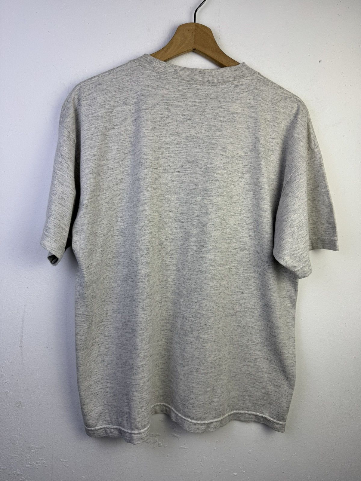 Guess vintage-style Guess Jeans men's logo T-shirt in grey Size US M / EU 48-50 / 2 - 8 Thumbnail
