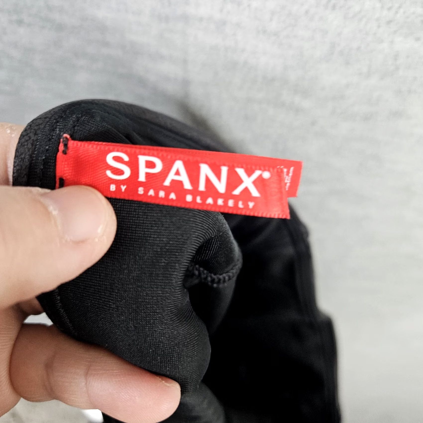 Spanx Spanx Women's Black Faux Leather Pull Skinny Pant Size S Regular Zip Button Pants Size 28" / US 6 / IT 42 - 6 Thumbnail