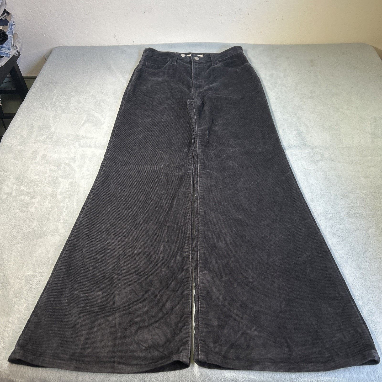 Levi's Levis Corduroy Beyond Baggy Pants Ws 30x31 Relaxed Ribcage Size 30" / US 8 / IT 44 - 1 Thumbnail