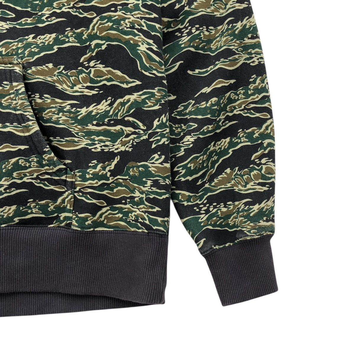Japanese Brand LIFEMAX Tiger Stripes Camo Zipper Hoodie Jacket Size US XL / EU 56 / 4 - 7 Thumbnail