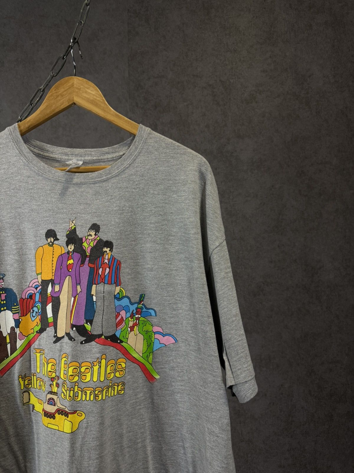 Band Tees The Beatles 2009 yellow submarine band tee Size US XXL / EU 58 / 5 - 2 Thumbnail