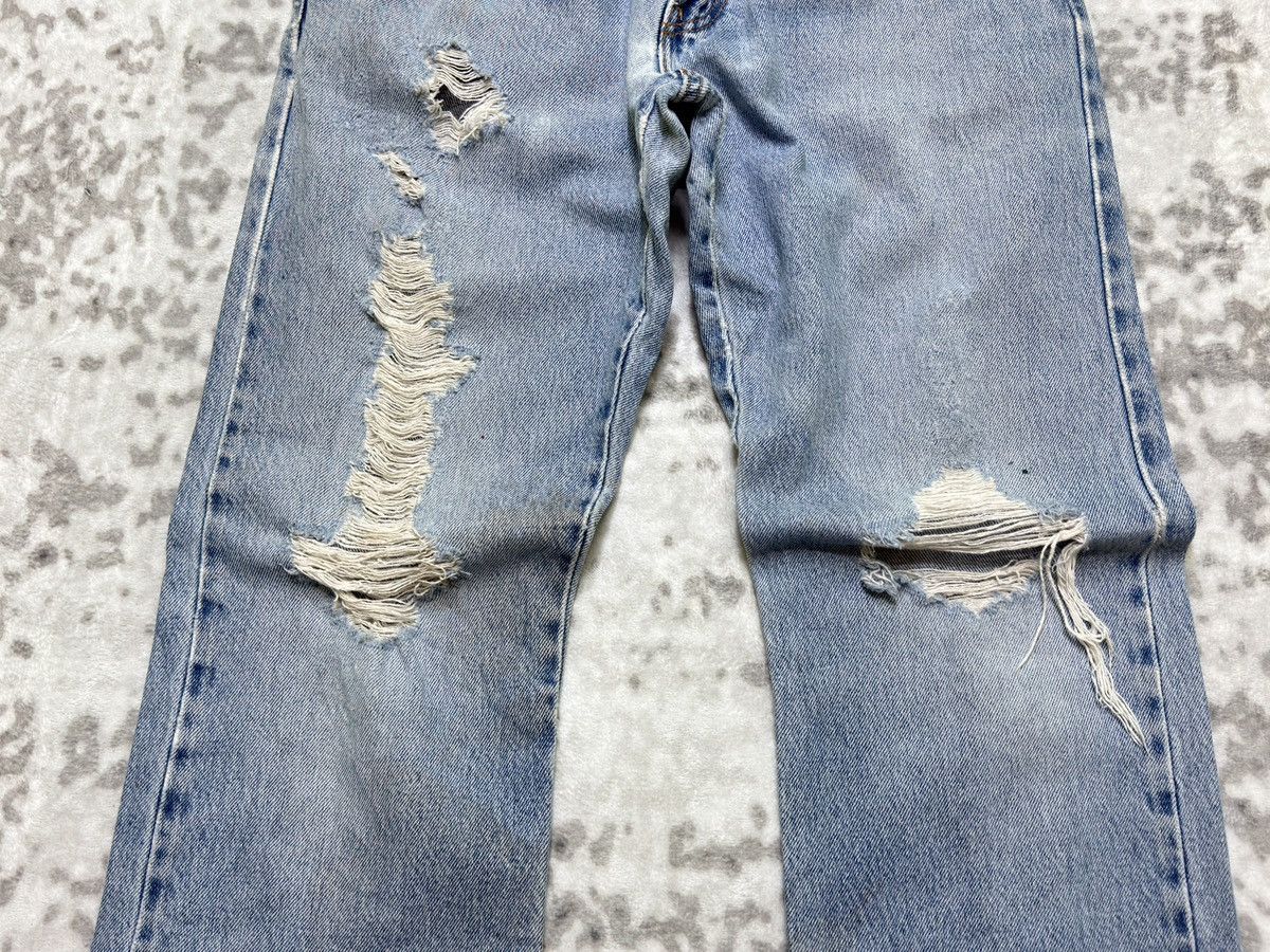 Levi's Levi’s 517 Y2K Distressed Narrow Bootcut Jeans Altered Fit Size US 32 / EU 48 - 6 Thumbnail