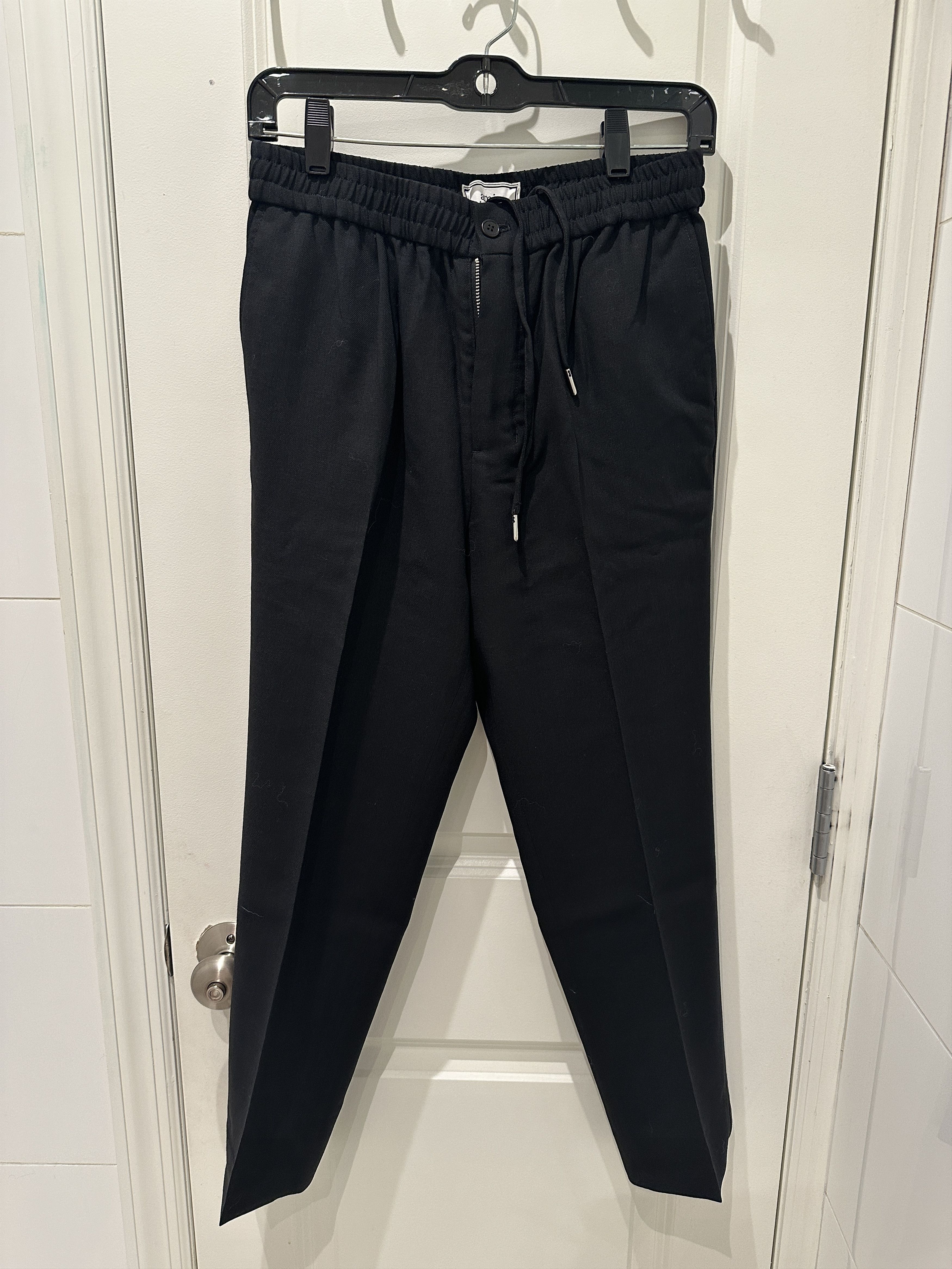 AMI Cropped Elastic Waist Tapered Pants Size US 28 / EU 44 - 1 Thumbnail