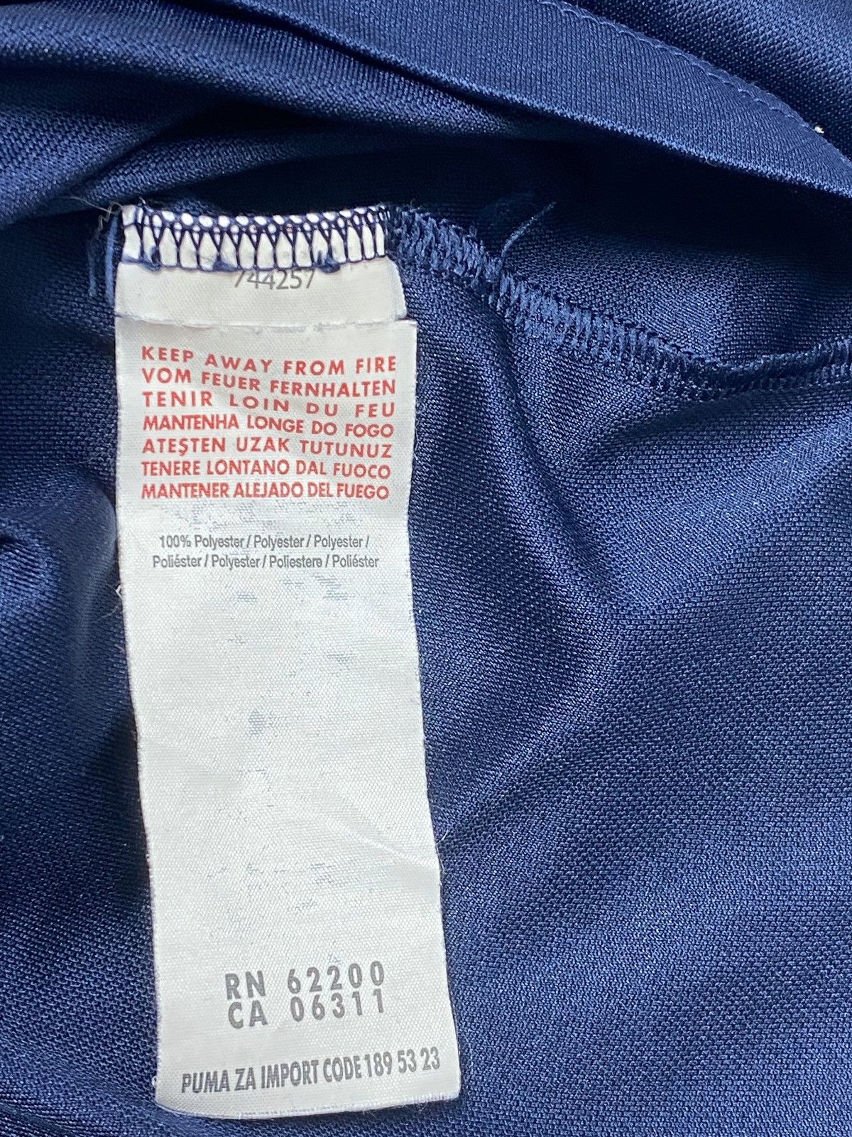 Vintage Vintage PUMA ITALY ITALIA Training Jersey Soccer Football Size US M / EU 48-50 / 2 - 5 Thumbnail