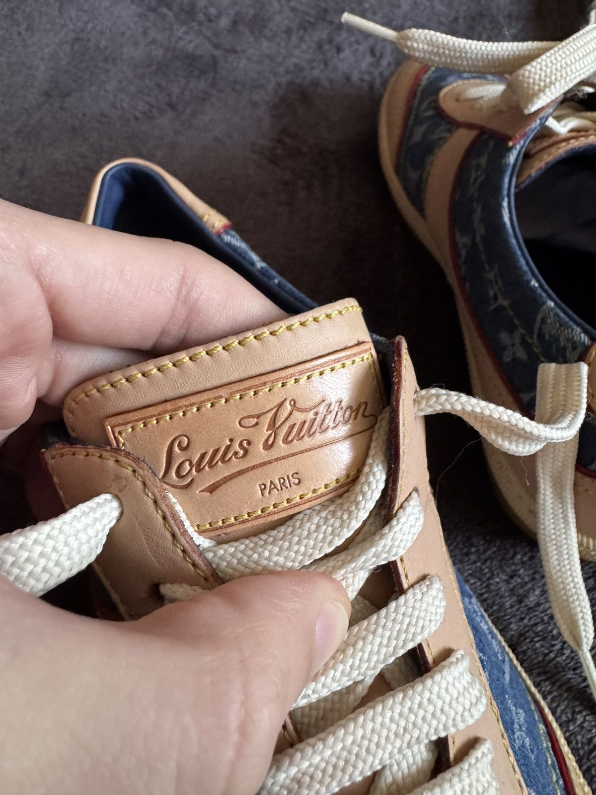Louis Vuitton Louis Vuitton beige leather blue monogram denim sneakers Size US 5 / IT 35 - 9 Thumbnail