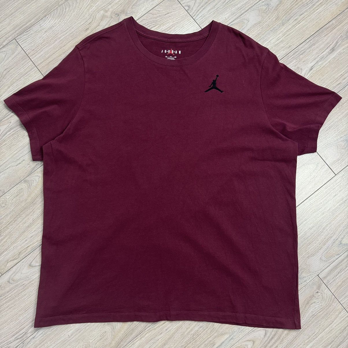 Jordan Brand Nike Air Jordan Burgundy Small Logo XXXL Cotton T-Shirt Size US XXL / EU 58 / 5 - 3 Thumbnail