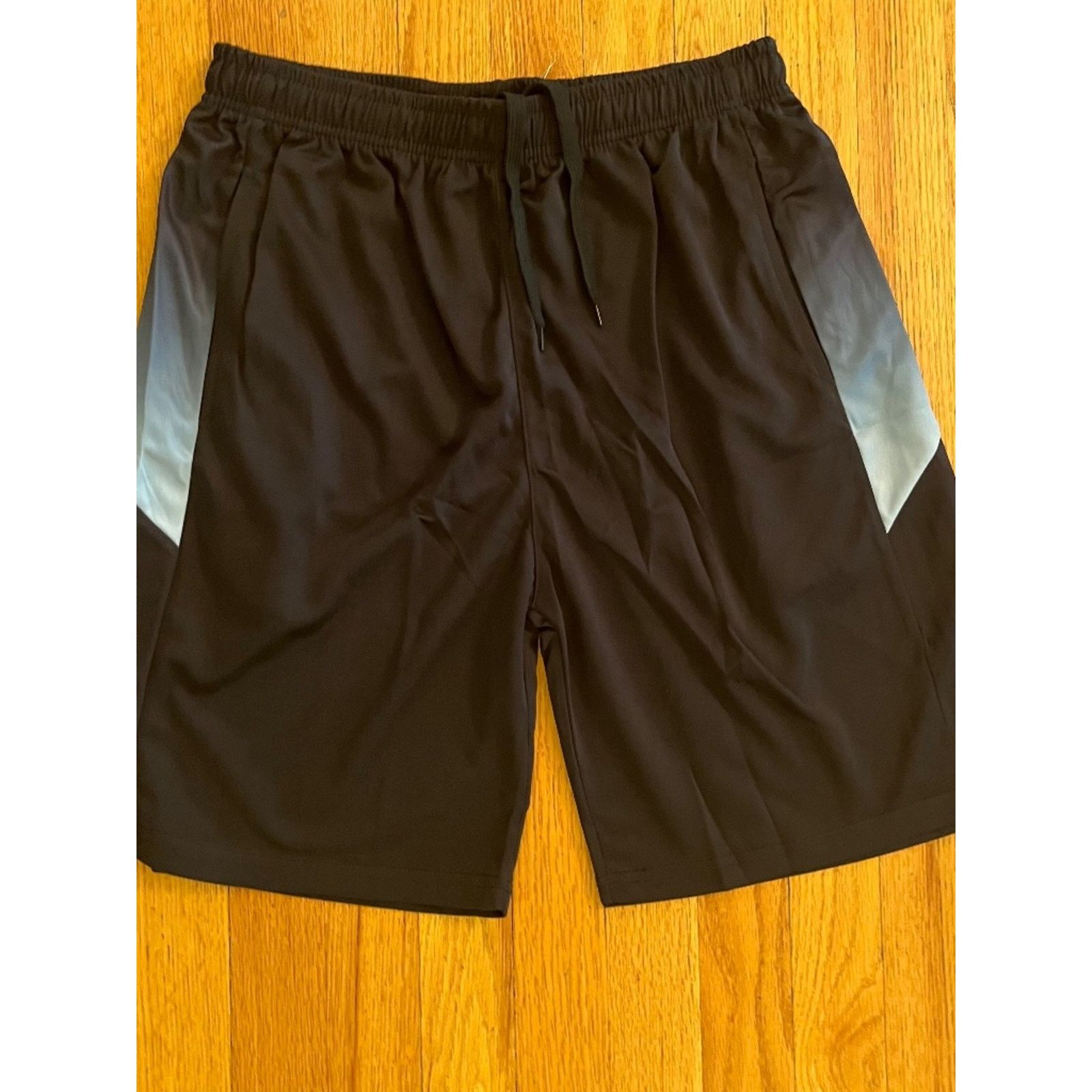 Shein SHEIN Mens Gradient Activewear Set Short Sleeve Tee & Shorts Size US M / EU 48-50 / 2 - 5 Thumbnail