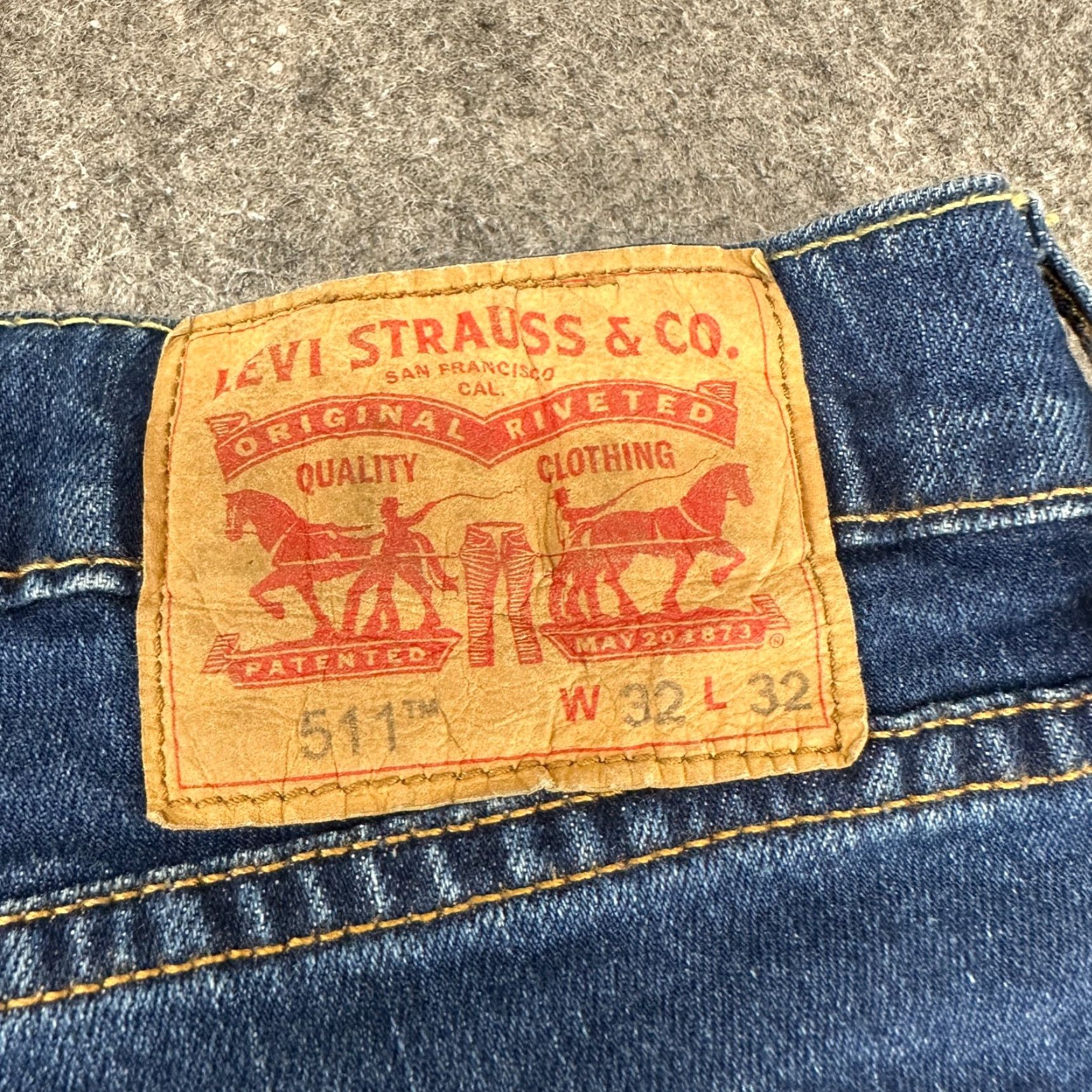 Levi's VINTAGE? No - Not Vintage. Levi's 511 Jeans Mens 32x32 Blue Slim Fit Denim Dark Wash Stretch Cotton Size US 32 / EU 48 - 7 Thumbnail