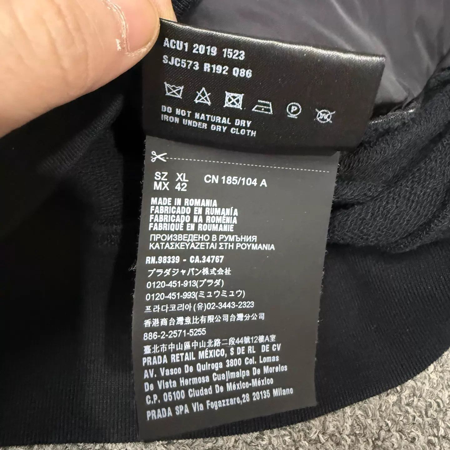 Prada Prada Black Nylon Color Block Jacket XL 95New Size US XL / EU 56 / 4 - 5 Thumbnail