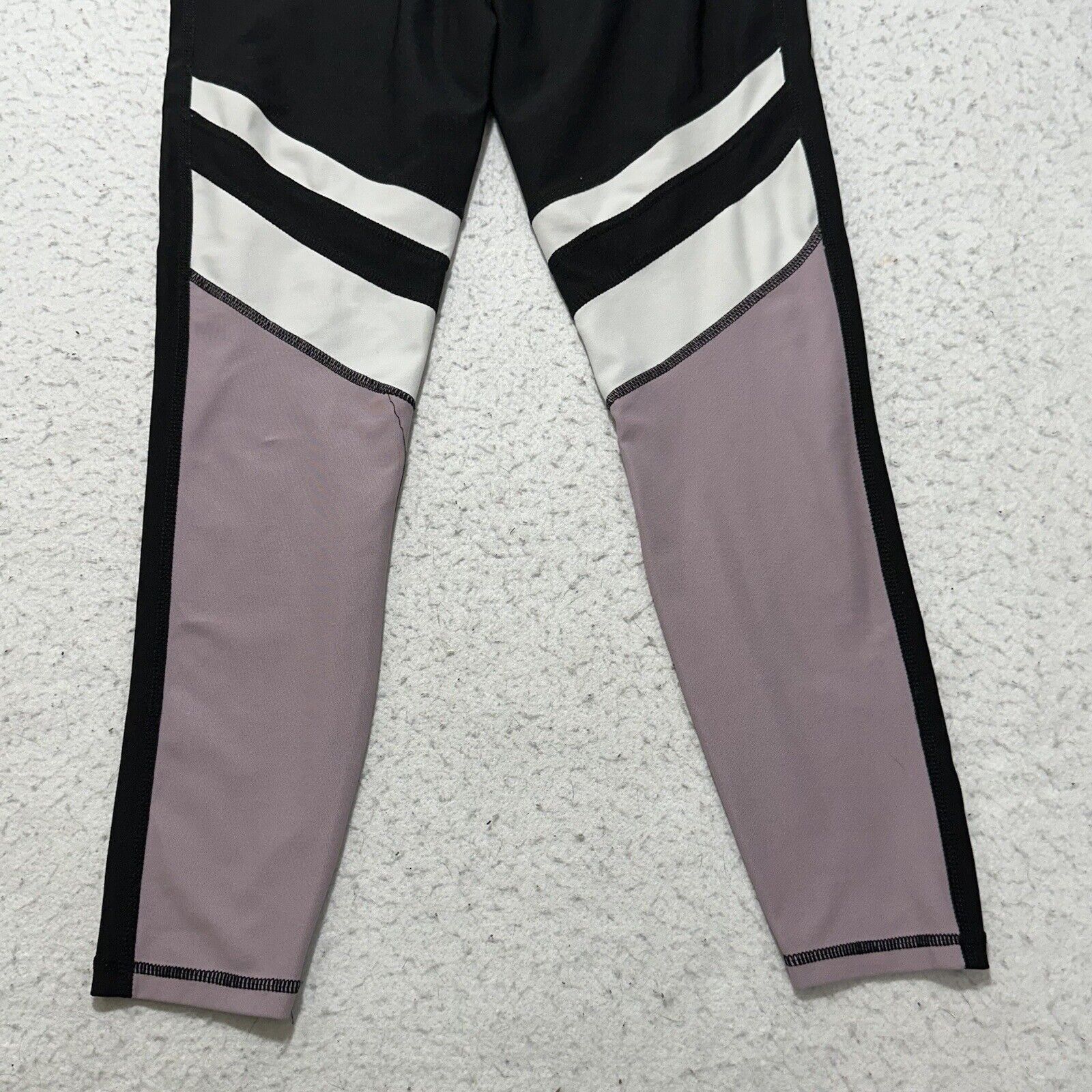 Reebok Reebok Small Black Purple Leggings Athletic Yoga Pants Size 28" / US 6 / IT 42 - 7 Thumbnail