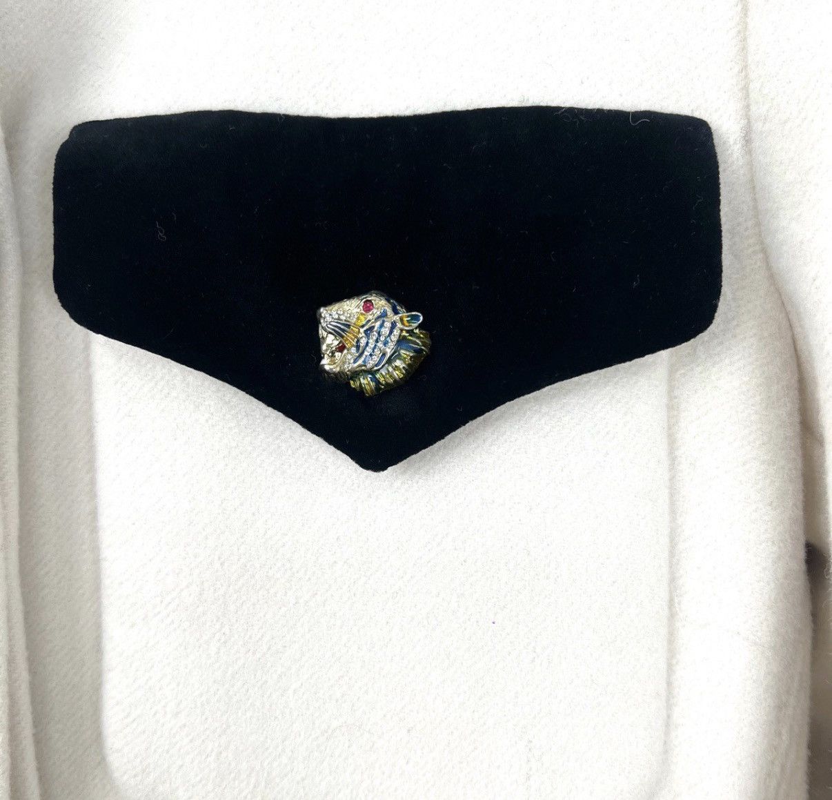 Gucci Gucci/Classic Leopard Head Buckle White Wool Long Coat K12 Size XS / US 0-2 / IT 36-38 - 4 Thumbnail