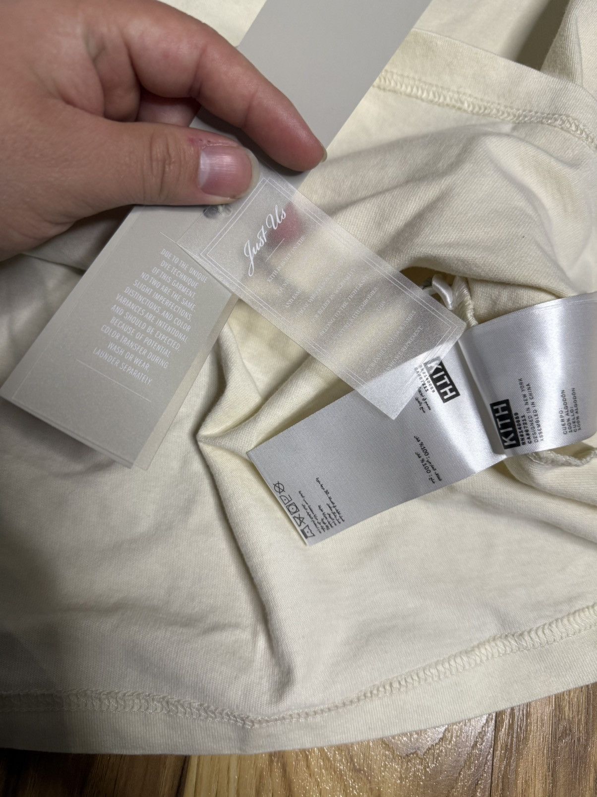 Kith Kith box logo “Cream” shirt Size L Size US L / EU 52-54 / 3 - 7 Thumbnail
