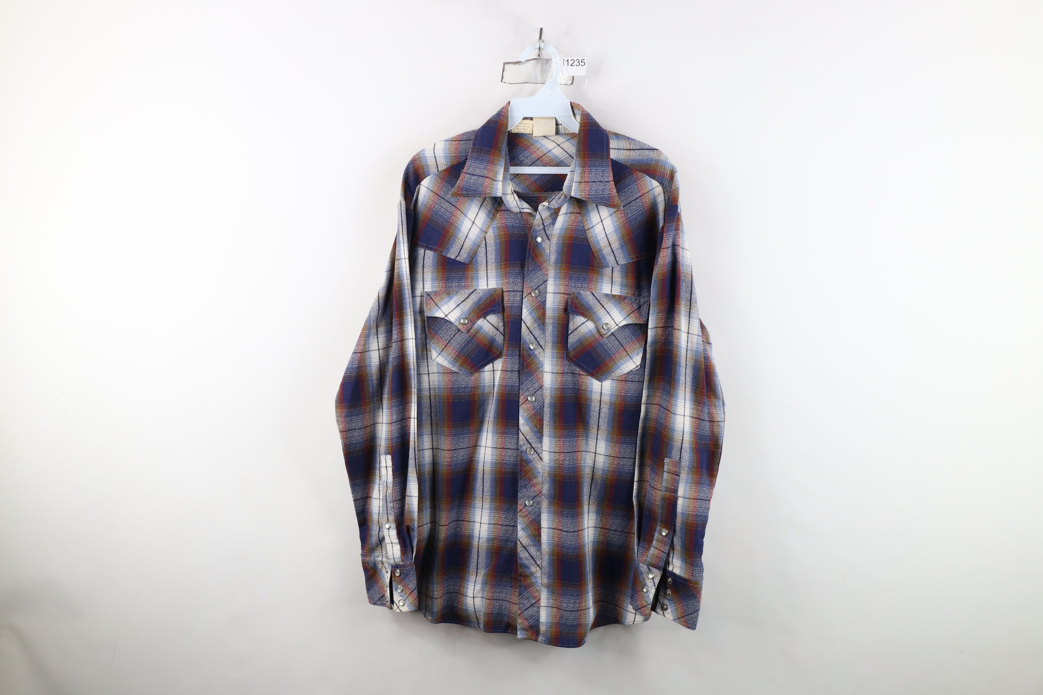 Vintage Vintage 70s Streetwear Plaid Knit Western Snap Button Shirt Size US L / EU 52-54 / 3 - 1 Thumbnail