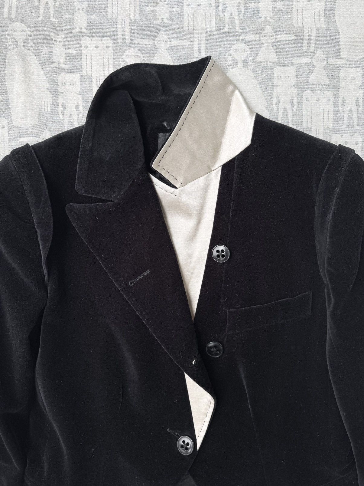 Ann Demeulemeester Ann Demeulemeester AW06 White Trim Velvet Cropped Blazer Size XS / US 0-2 / IT 36-38 - 4 Thumbnail