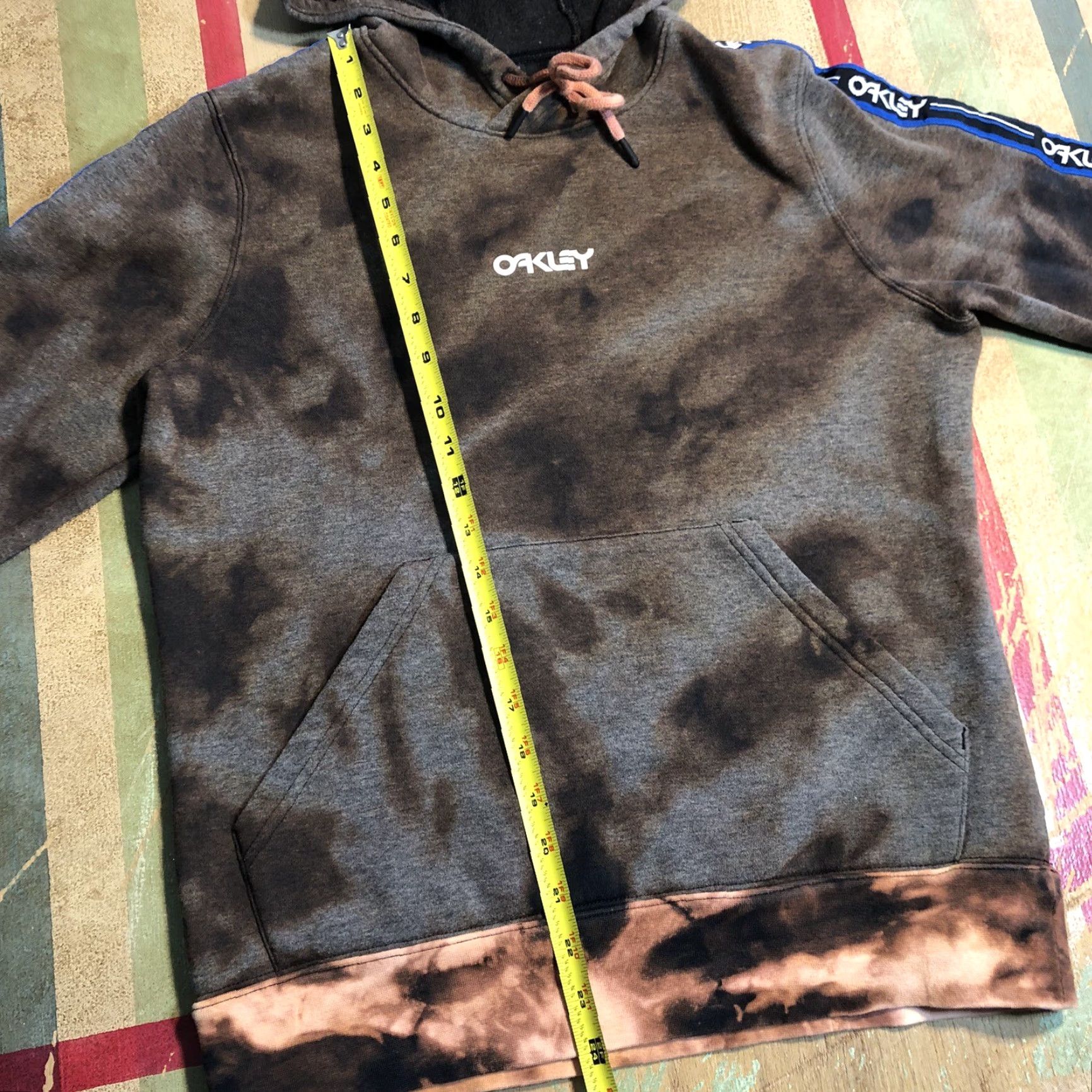 Oakley Oakley Hoodie Long Sleeve Pullover Sweatshirt S Tie Dye Acid Wash Multicolor Logo Graphic Print Hooded Pockets Men Size US S / EU 44-46 / 1 - 7 Thumbnail