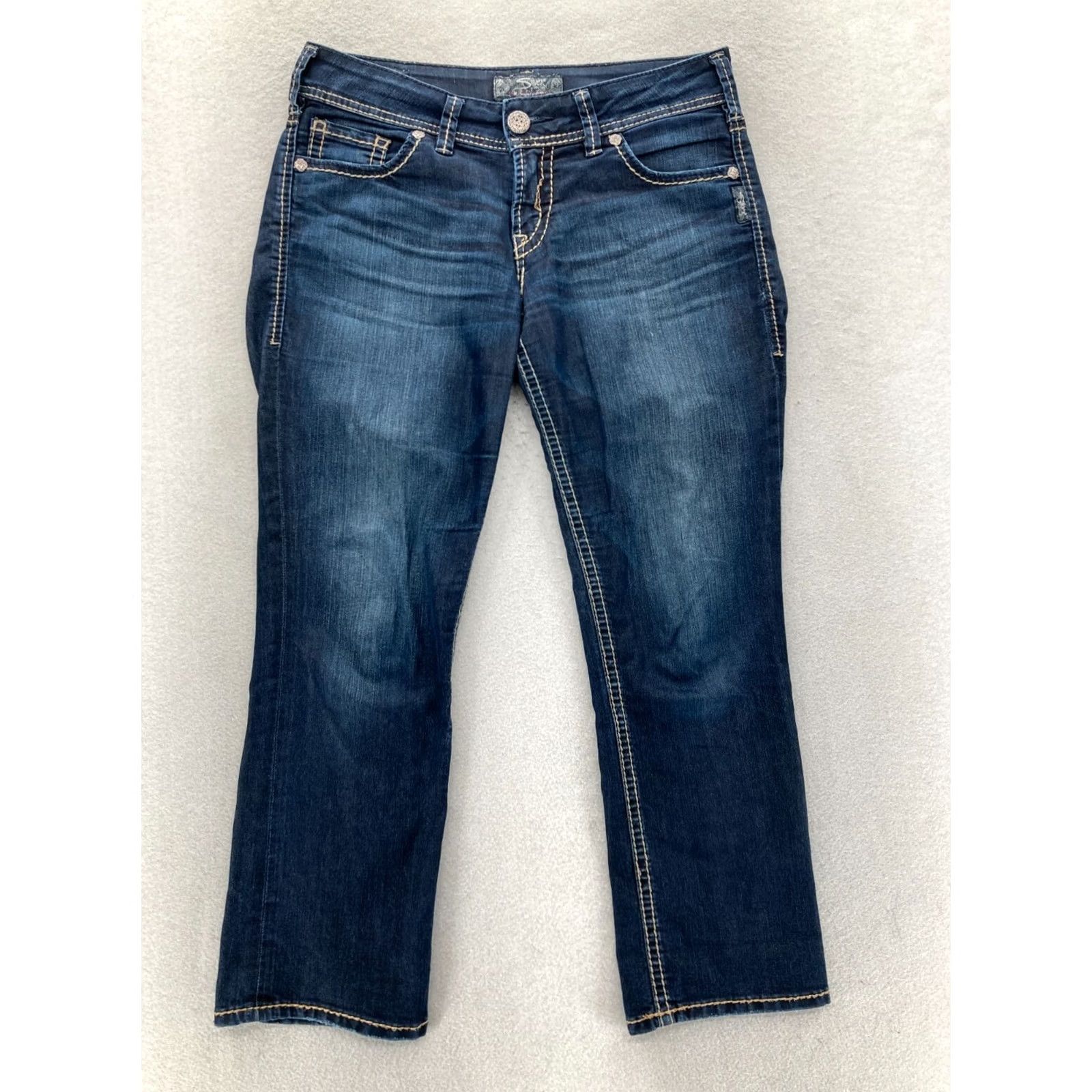 Silver Jeans Co. Silver Jeans Suki Capri Women's 29 Dark Wash Blue Stretch Denim Slim Leg Cropped Capri Jeans Junior? No, not junior. Size 29" - 2 Thumbnail