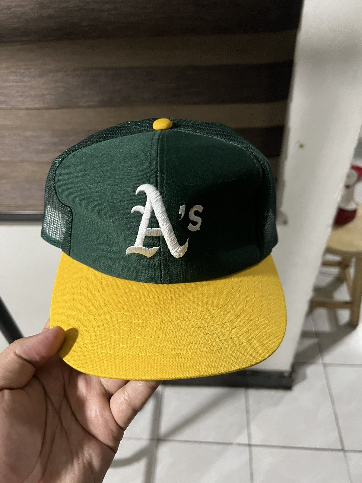 Sports Specialties Vintage sport specialties trucker hat athletics Oakland Size ONE SIZE - 7 Thumbnail