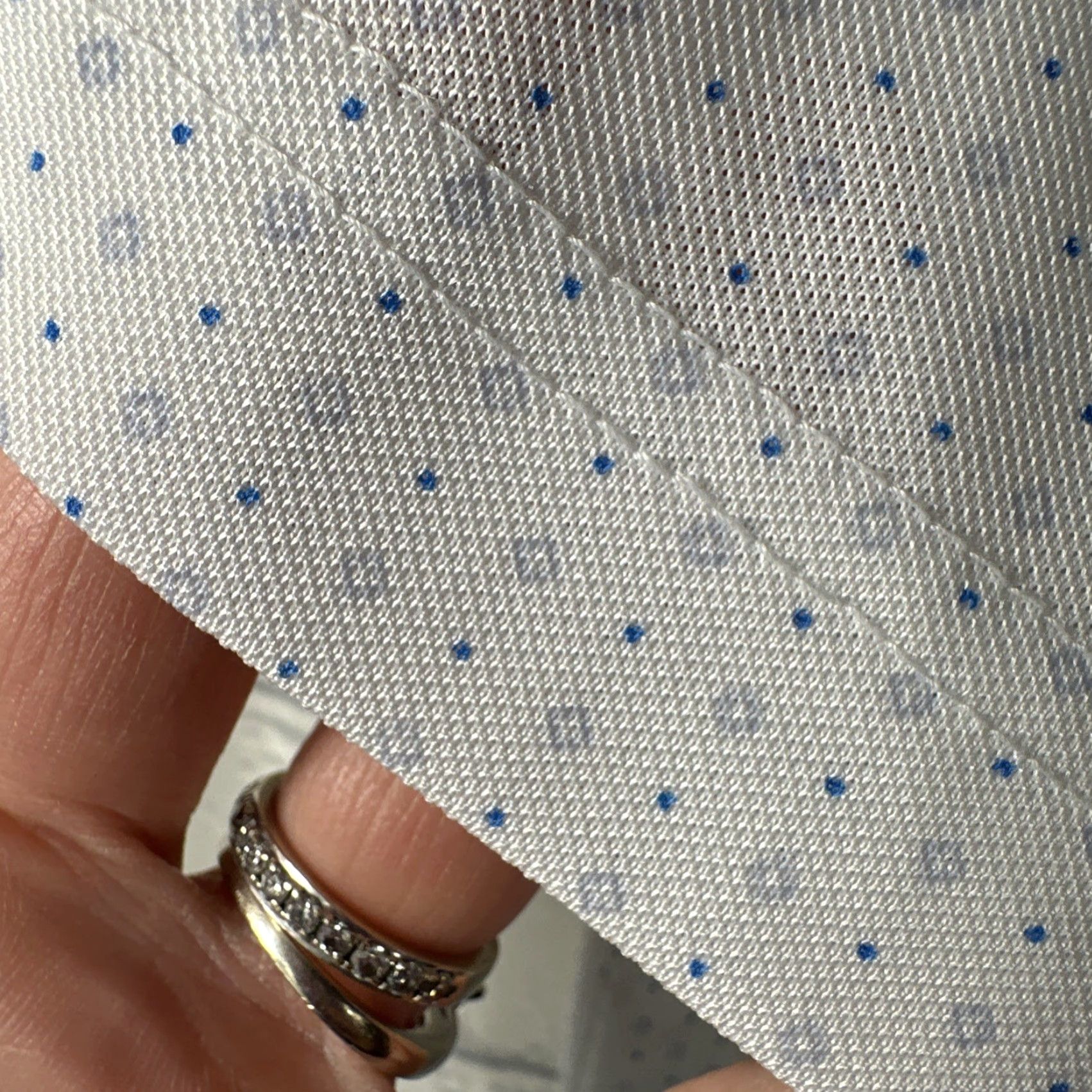 johnnie-O Johnnie O Polo Men’s Large White Blue Cross Embroidered Geometric Performance Shirt Size US L / EU 52-54 / 3 - 4 Thumbnail