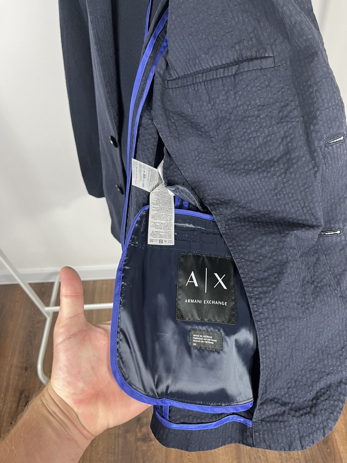 Armani Exchange Armani Exchange Navy Blazer M 180/96Y Textured Lightweight Size US M / EU 48-50 / 2 - 6 Thumbnail