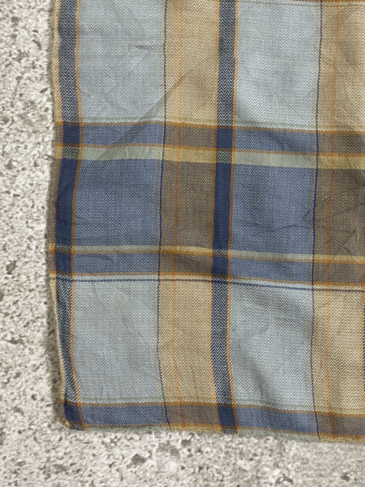 Burberry Burberrys Handkerchief / Bandana / Neckerchief Size ONE SIZE - 5 Thumbnail
