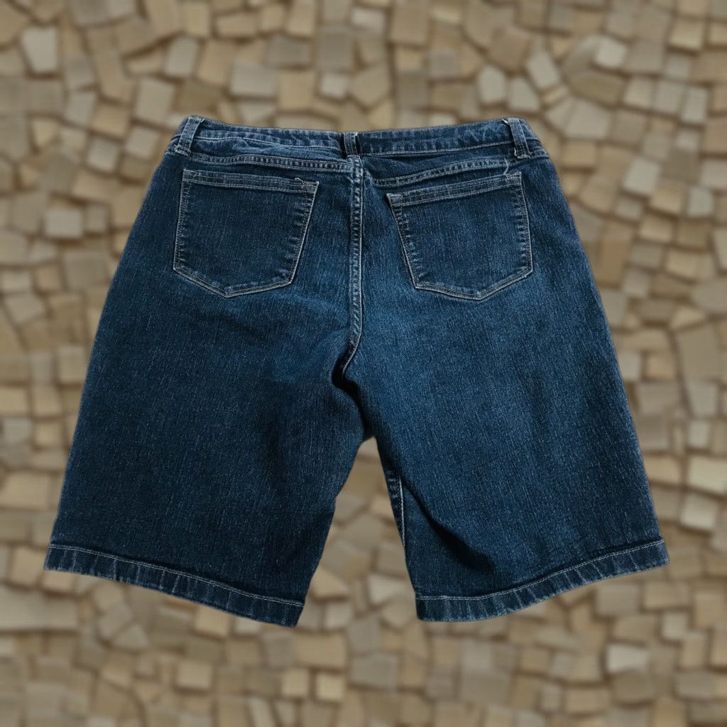 Lee Lee by Riders Shorts Women's 35x11 Blue Denim Mid Rise Bermuda Pocket, 35, Regular, Casual Travel, Vintage No, Jeans Size 24" / US 00 / IT 34 - 1 Thumbnail