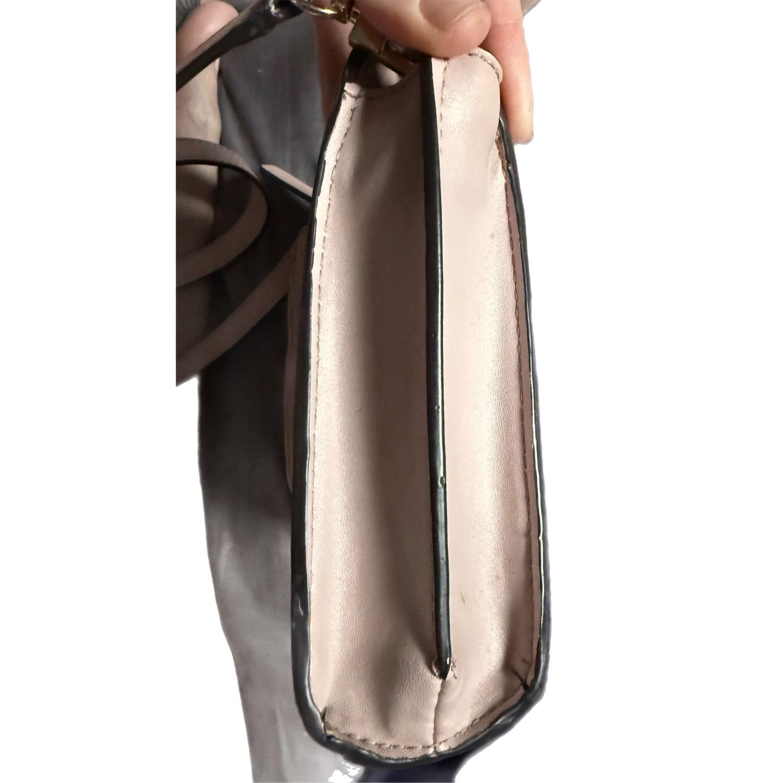 Guess GUESS Pale Lavender Crossbody Bag | Soft Purple Minimalist Size ONE SIZE - 8 Thumbnail