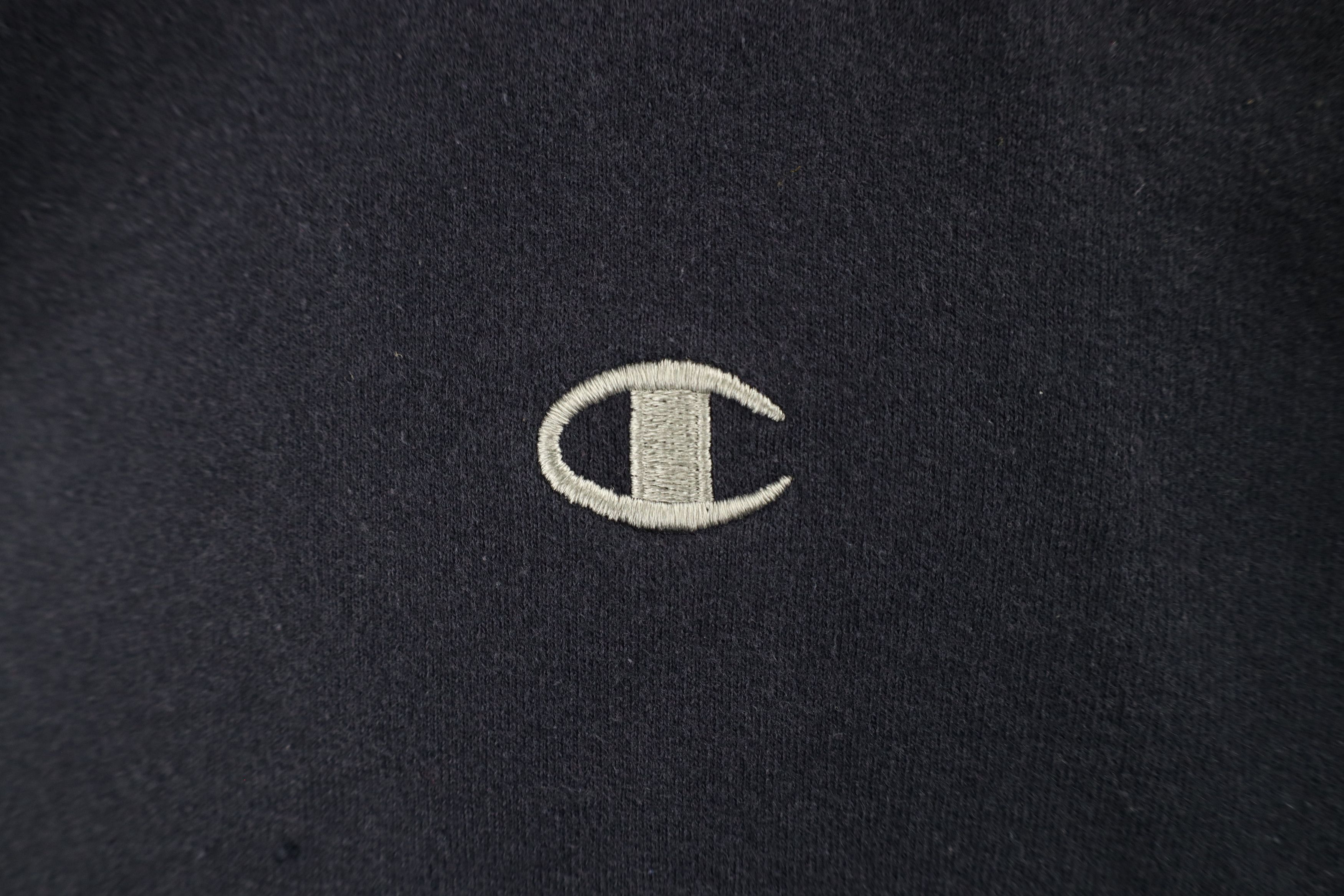 Champion × Vintage Vintage Champion Classic Logo Crewneck Sweatshirt Navy Blue Size US XL / EU 56 / 4 - 4 Thumbnail