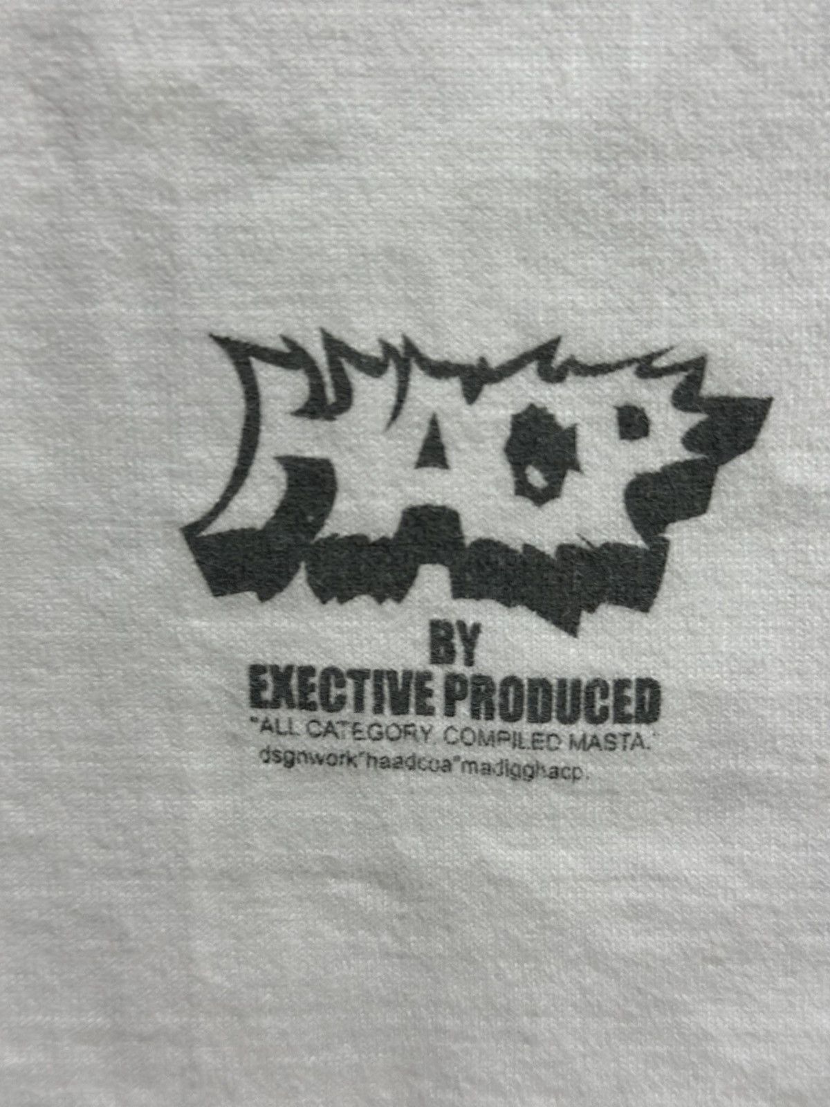 Japanese Brand × Kaws × Vintage Vintage ThaWorldFamous Faded Tee Size US M / EU 48-50 / 2 - 7 Thumbnail