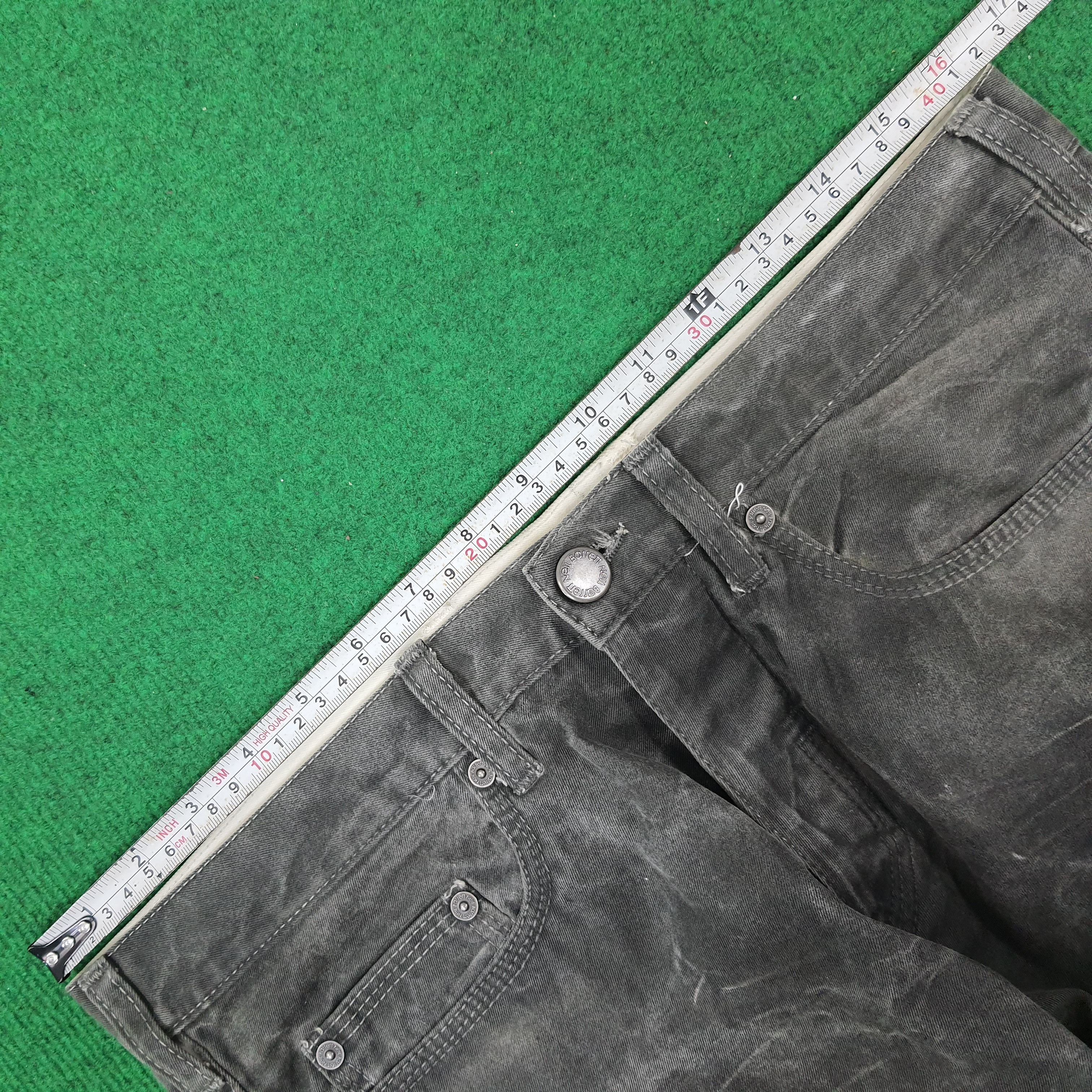 Neil Barrett × Vintage Vintage Neil Barrett BDE34A Italian Designer Casual Pants Size US 32 / EU 48 - 13 Thumbnail