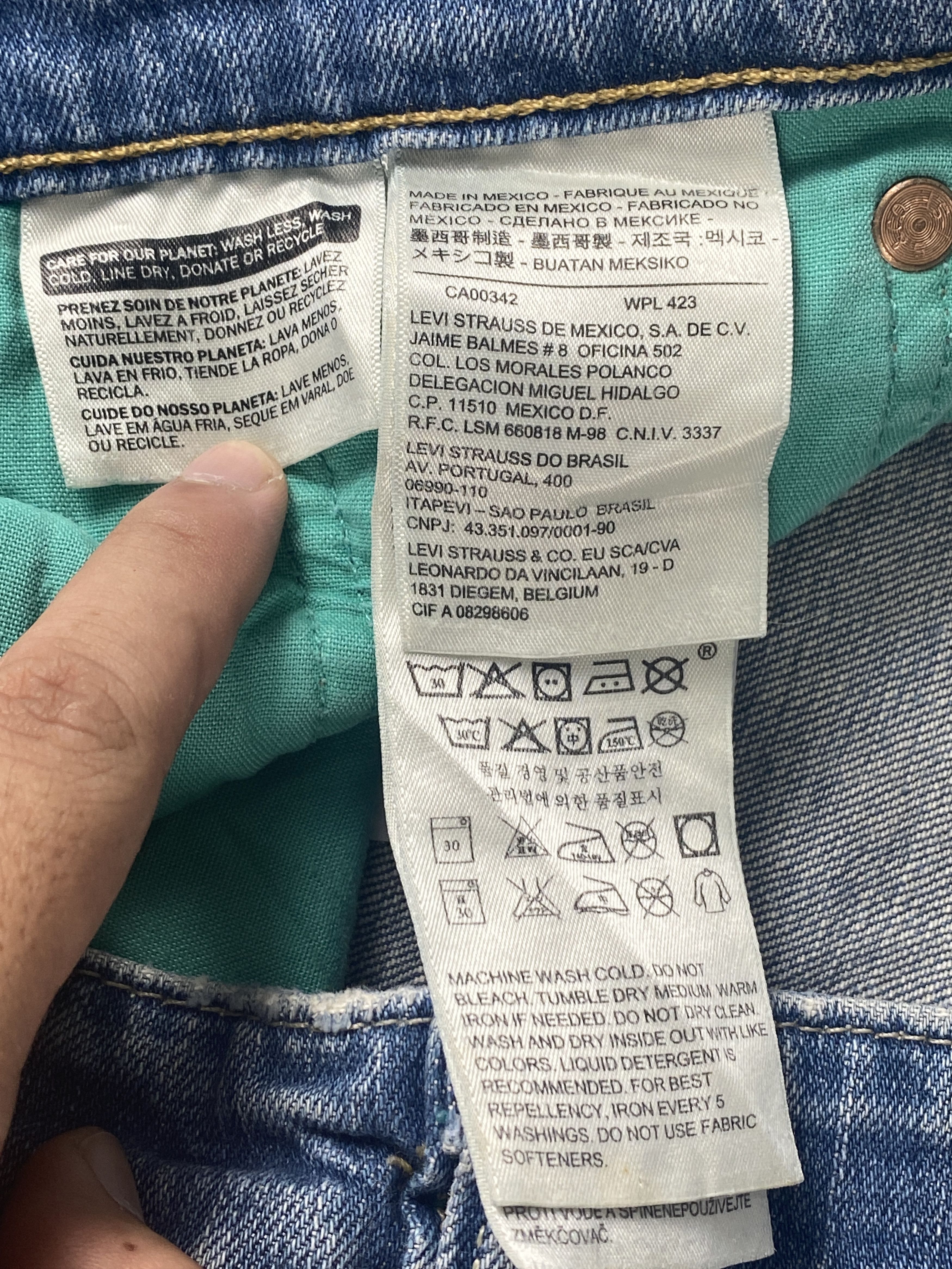 Levi's Vintage Distressed Levis 511 Faded Blue Jeans S0010 Size US 32 / EU 48 - 6 Thumbnail