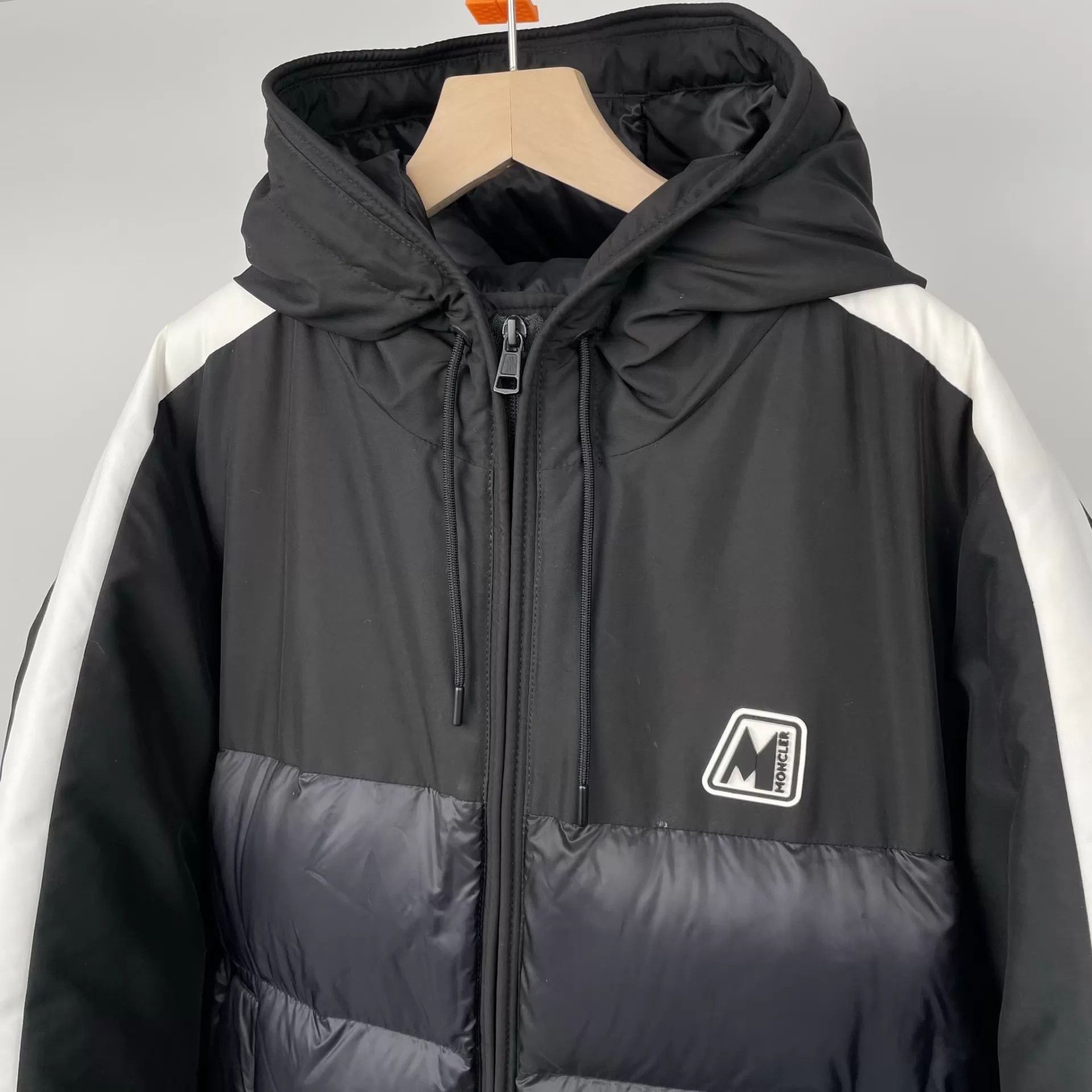 Moncler Moncler 2020 Puffer Jacket 260420HXN6F02 Size US L / EU 52-54 / 3 - 3 Thumbnail