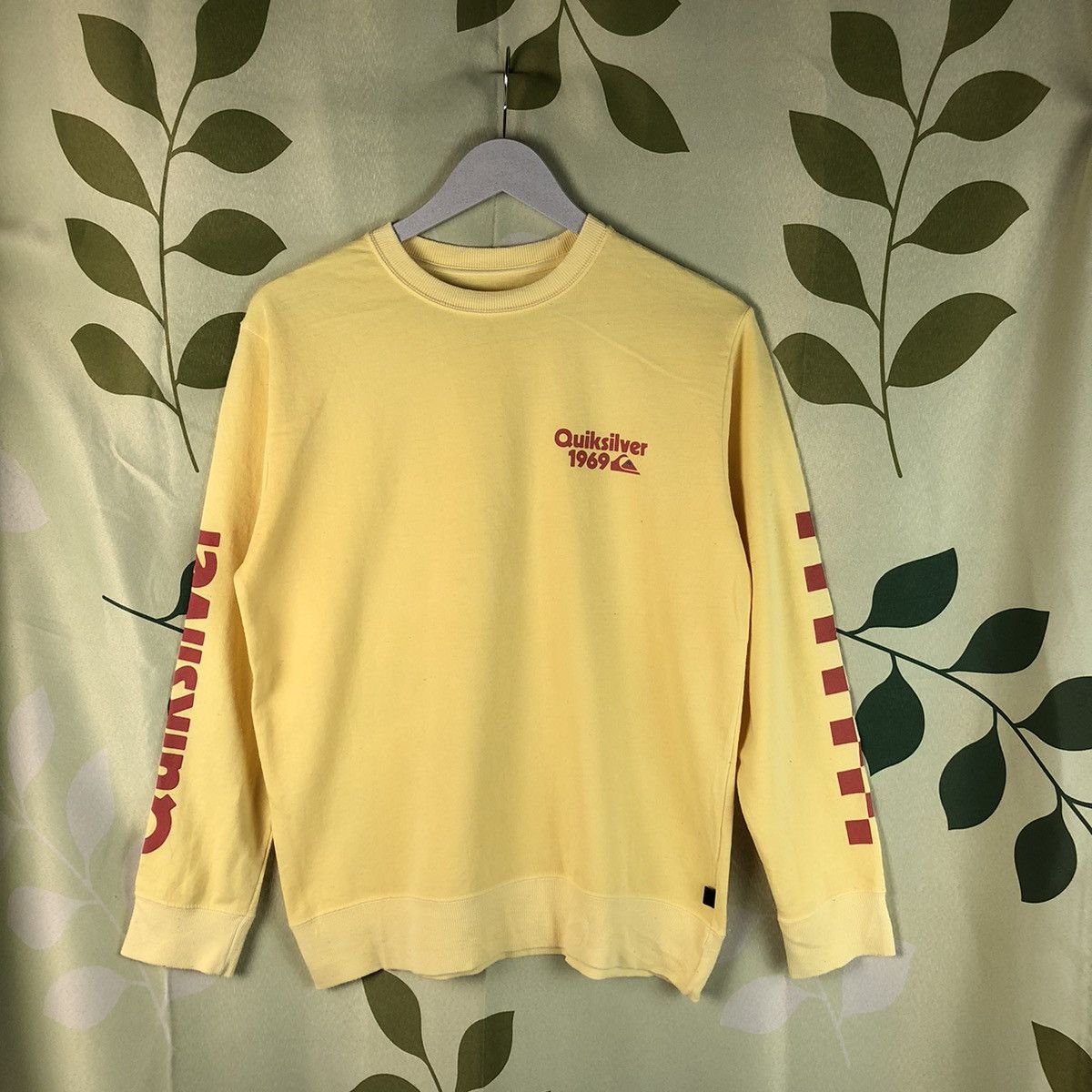 Quiksilver Quiksilver vintage Yellow Sweatshirt #7463 Size US M / EU 48-50 / 2 - 1 Thumbnail