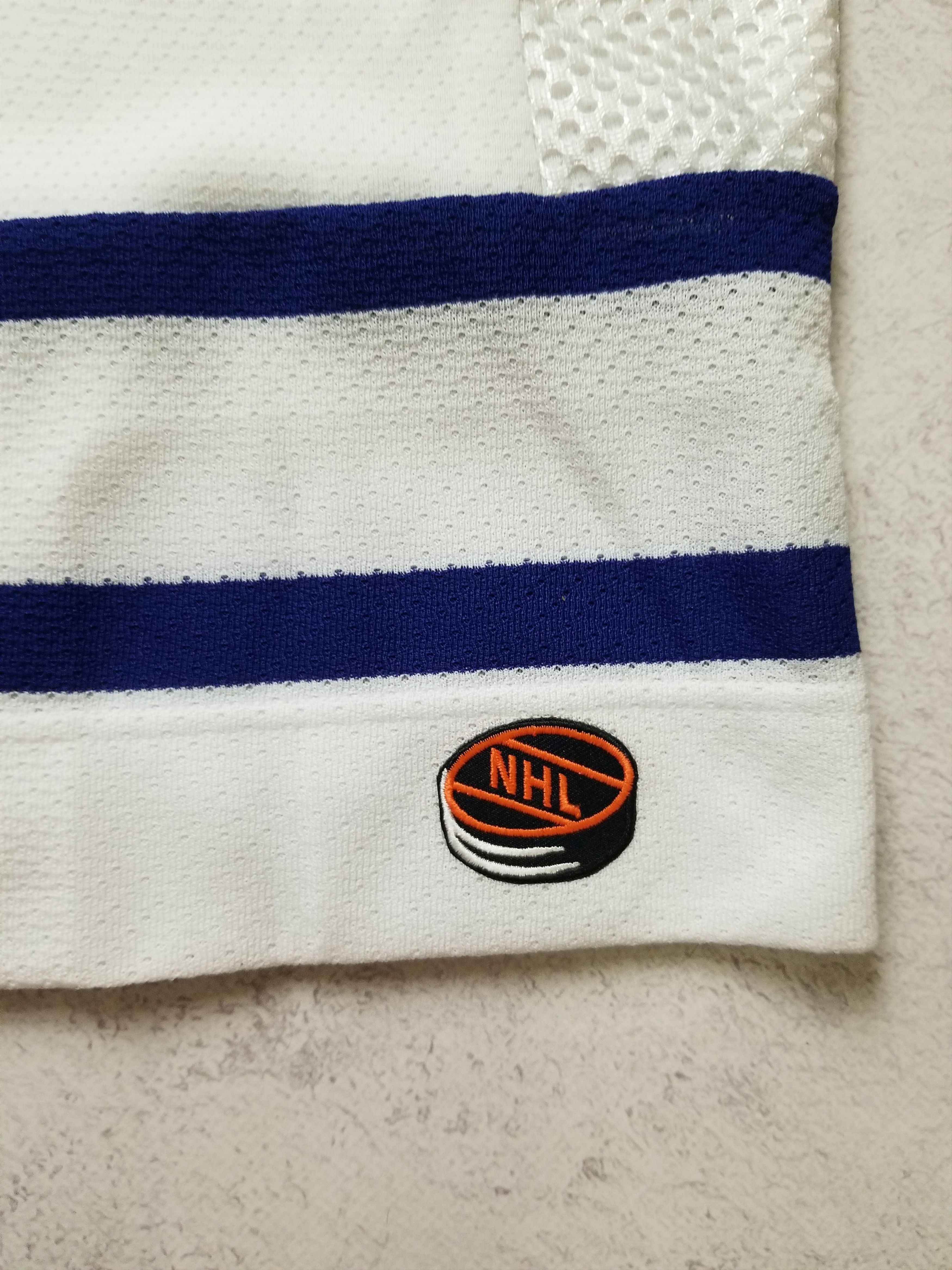 Ccm VTG Toronto Maple Leafs CCM NHL Jersey White Size Youth L/XL Size US XS / EU 42 / 0 - 4 Thumbnail