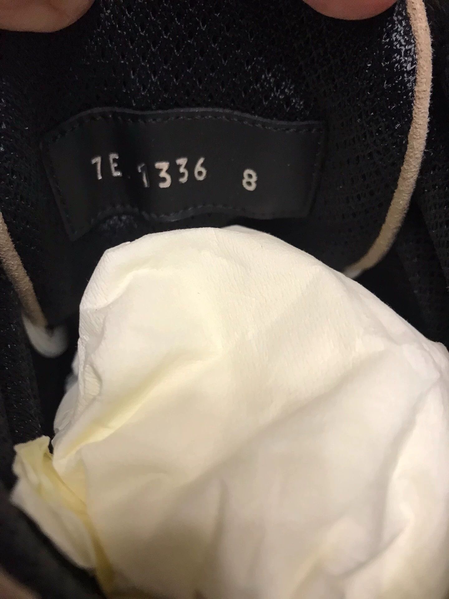 Fendi Fendi New Suede Casual Sneakers 42 (big) Embossed Logo Size US 9 / EU 42 - 8 Thumbnail