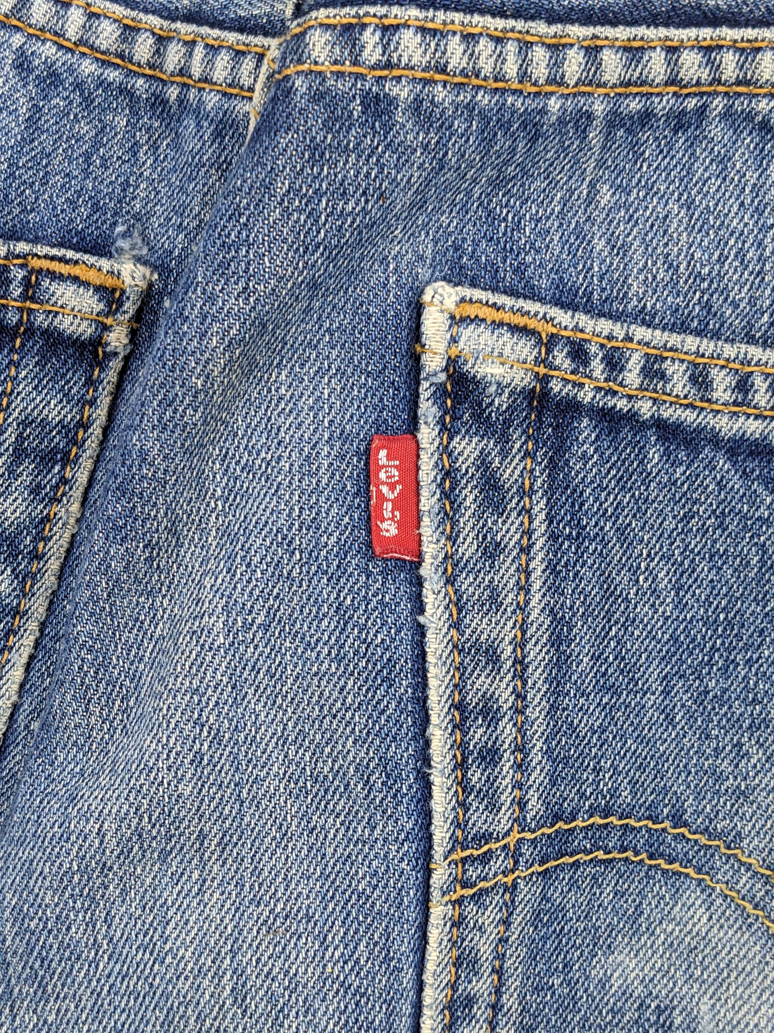 Levi's × Vintage Faded Blue Vintage 90s Levis 501 Jeans Size US 37 - 6 Thumbnail