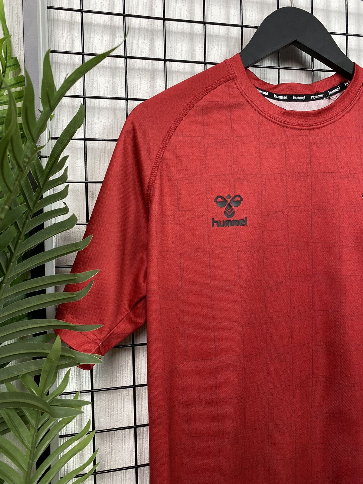Other Southampton FC soccer jersey 2021 2022 hummel football S kit Size US S / EU 44-46 / 1 - 3 Thumbnail