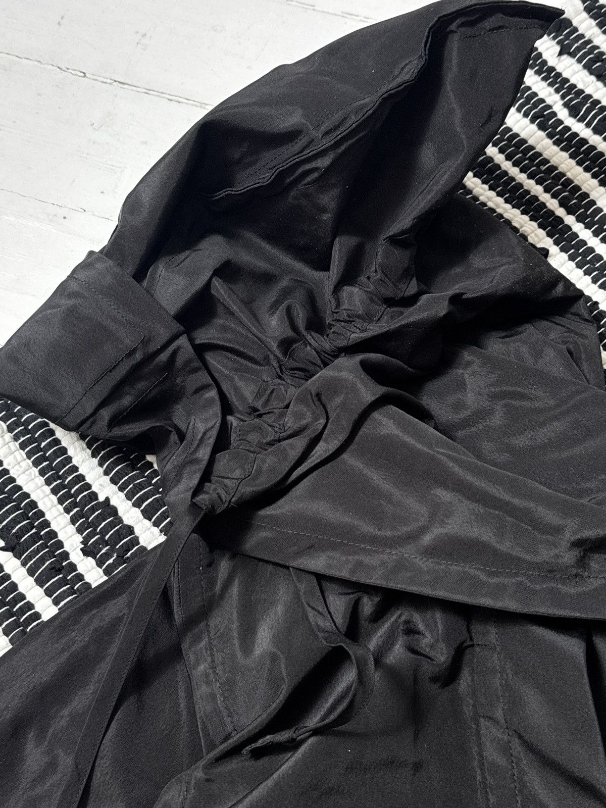John Galliano VINTAGE JOHN GALLIANO AVANT GARDE 2000s NYLON JACKET Size S / US 4 / IT 40 - 3 Thumbnail