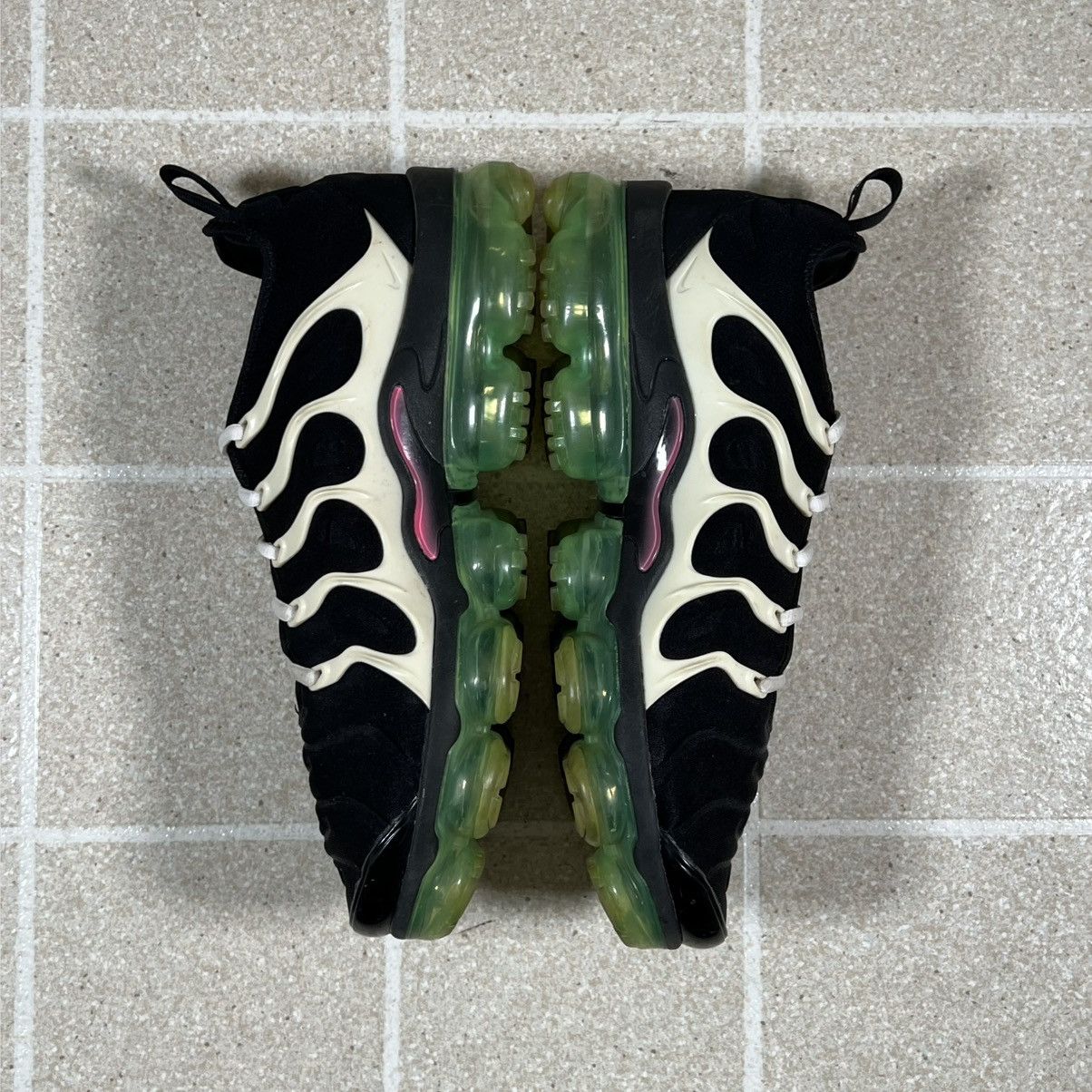 Nike Nike Air Vapor Max Sneakers 10.5 Plus Black/HyperPink-White Size US 10.5 / EU 43-44 - 8 Thumbnail