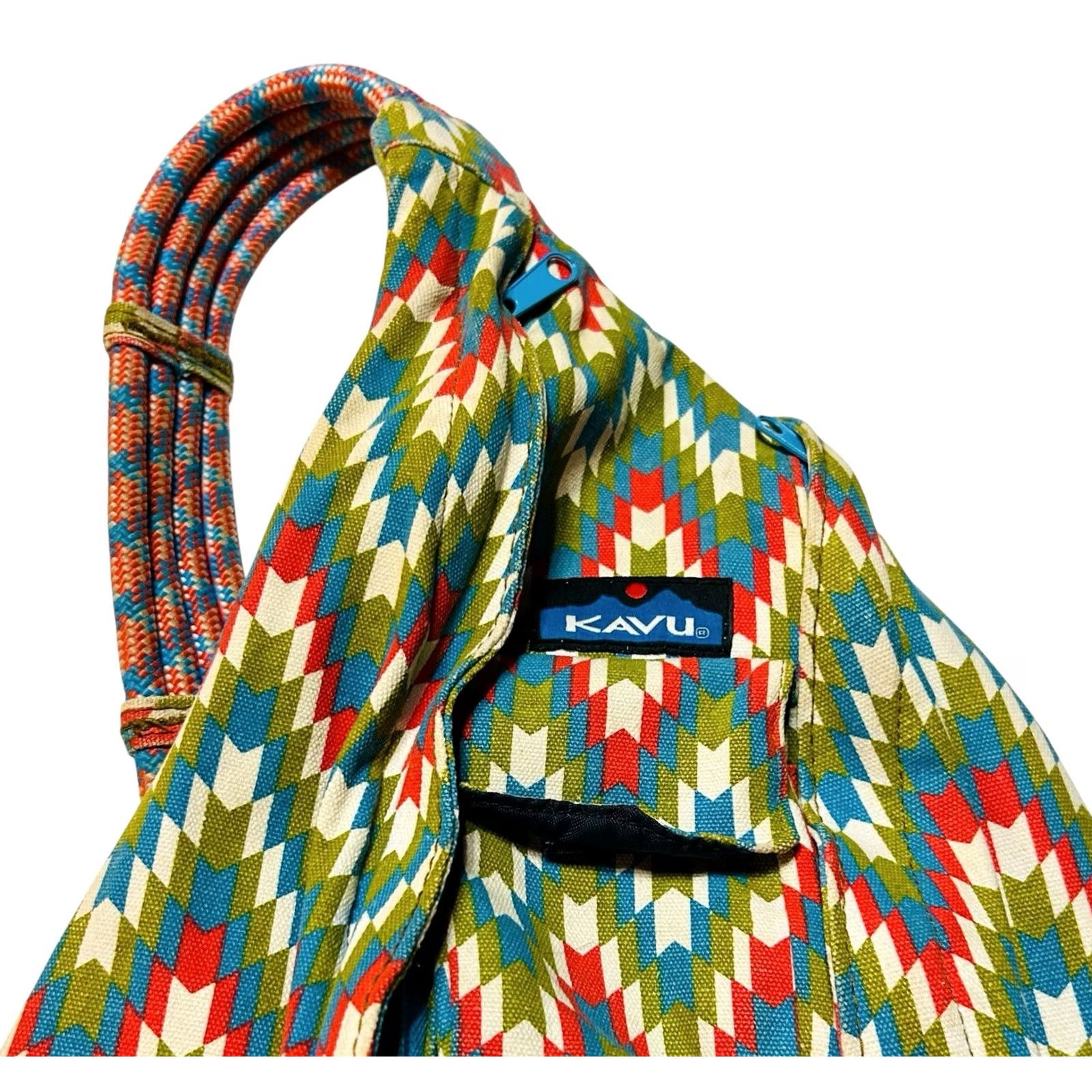 KAVU KAVU Rope Bag Original Cotton Shoulder Crossbody Sling Backpack Garden Tile Crossbody Bag Womens Medium Multicolor Chevron Pattern Size ONE SIZE - 2 Thumbnail